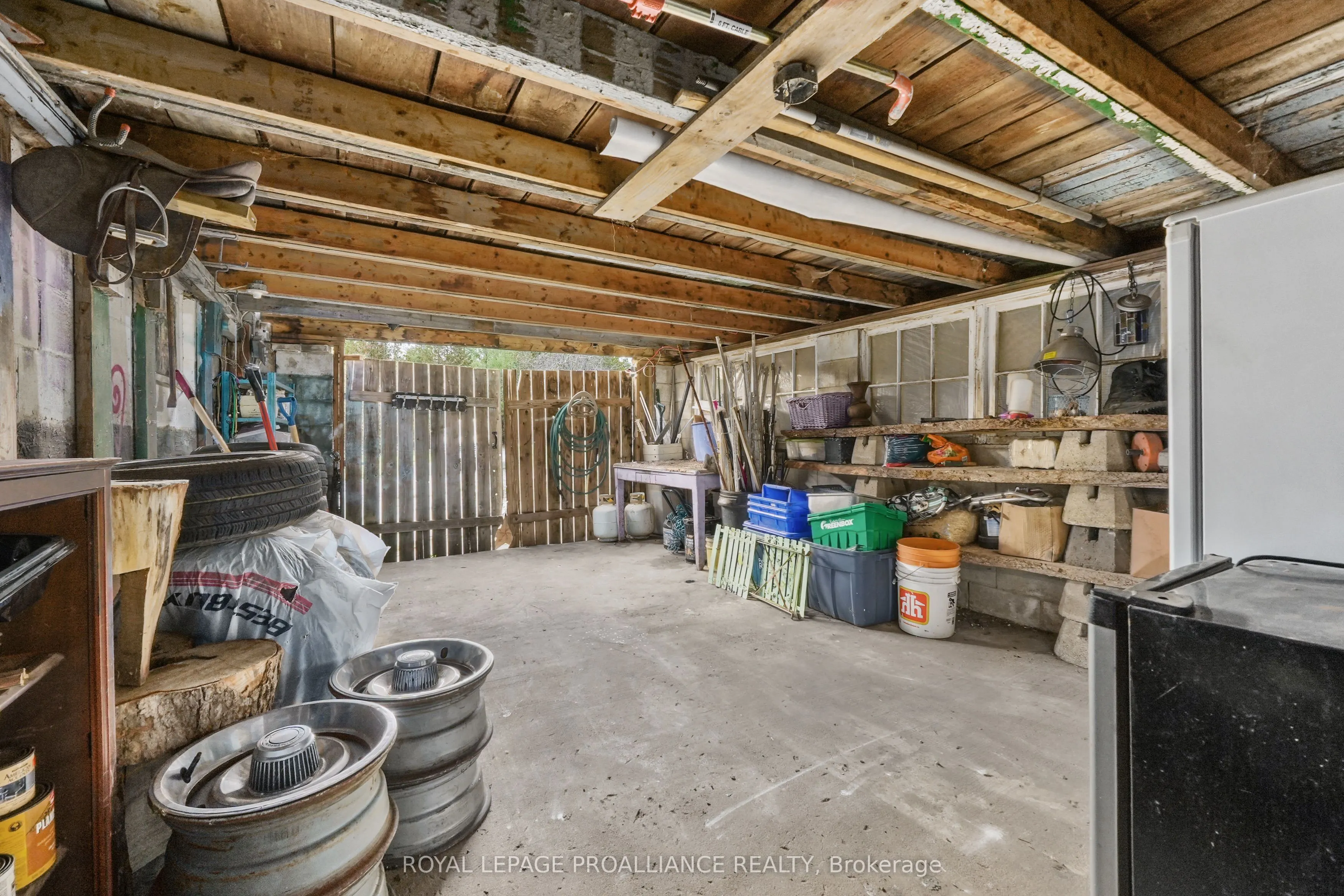 1125 Bateman Road