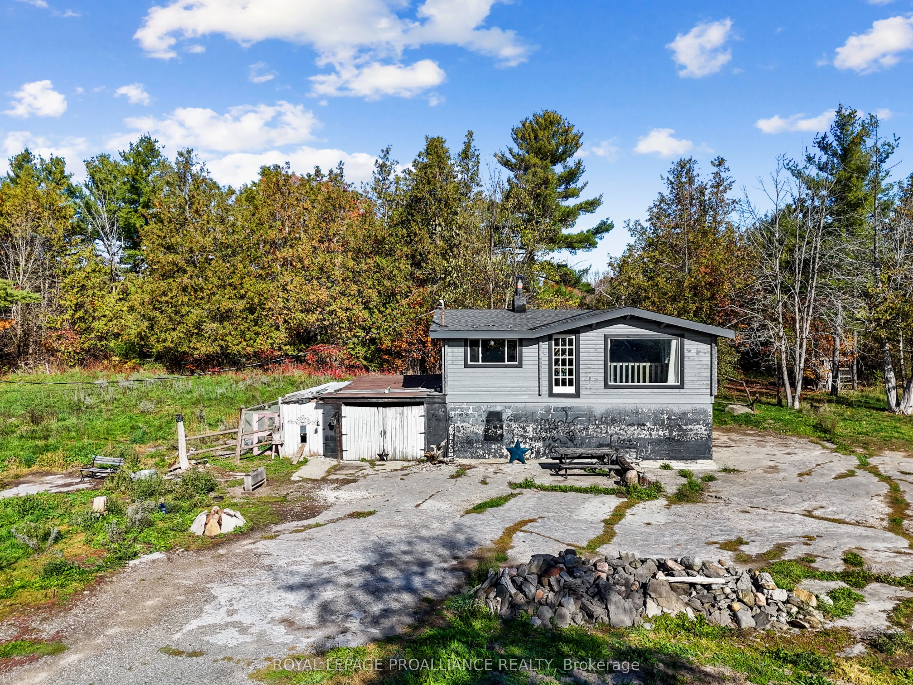1125 Bateman Road