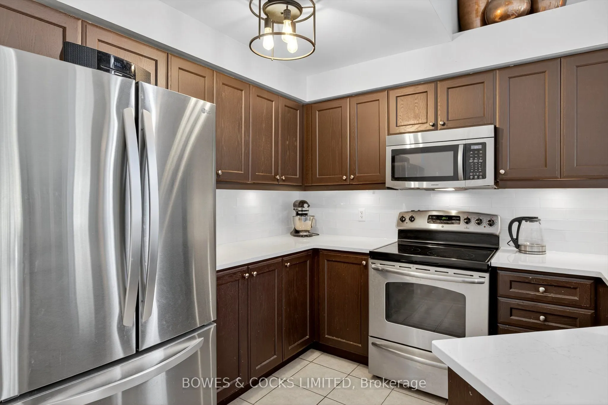 771 Tully Crescent