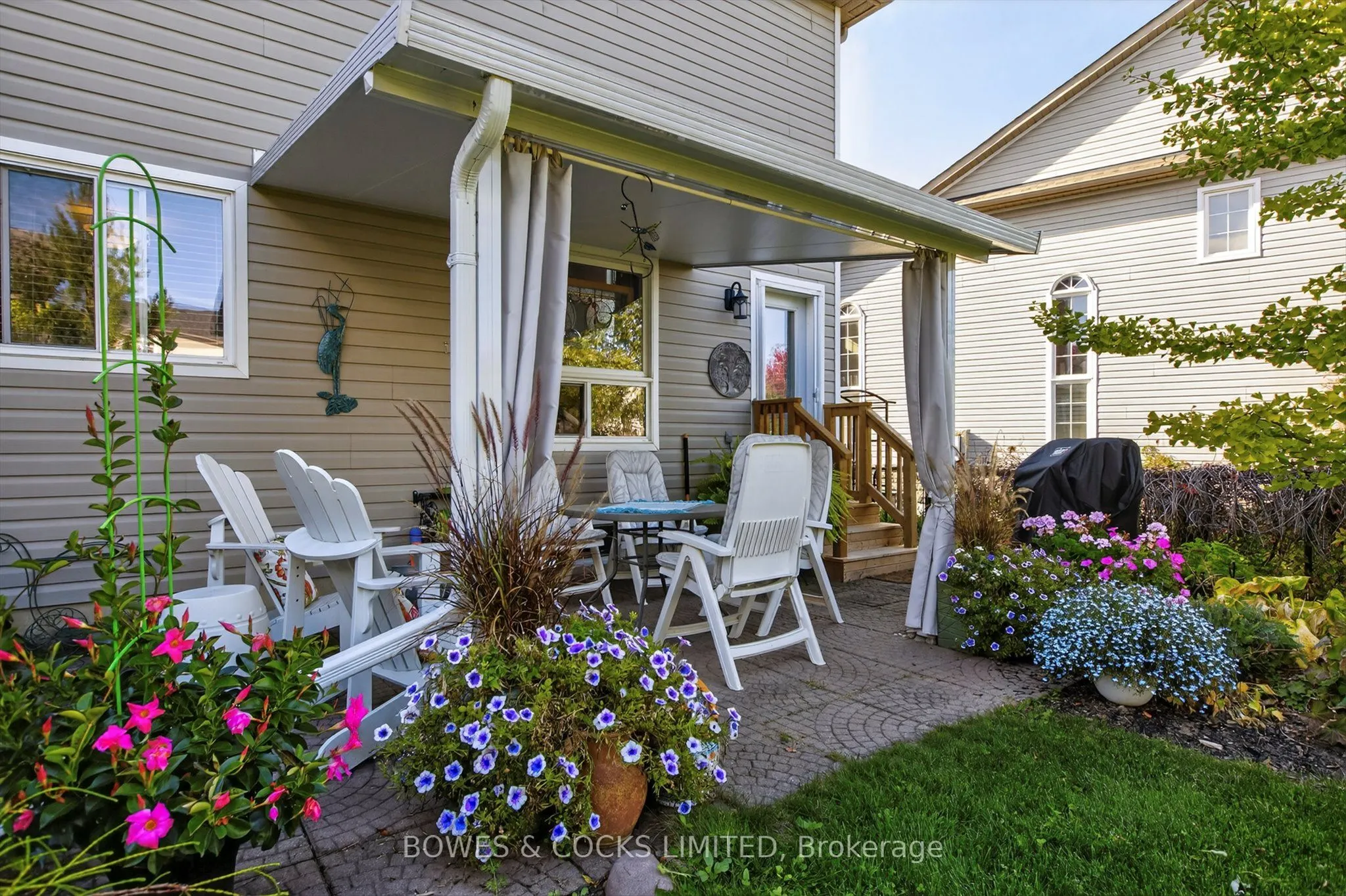 771 Tully Crescent