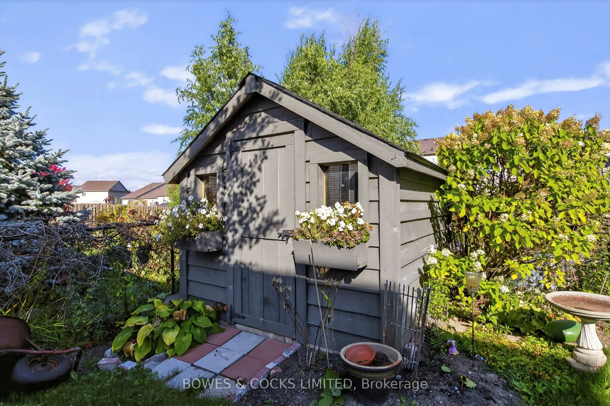 771 Tully Crescent