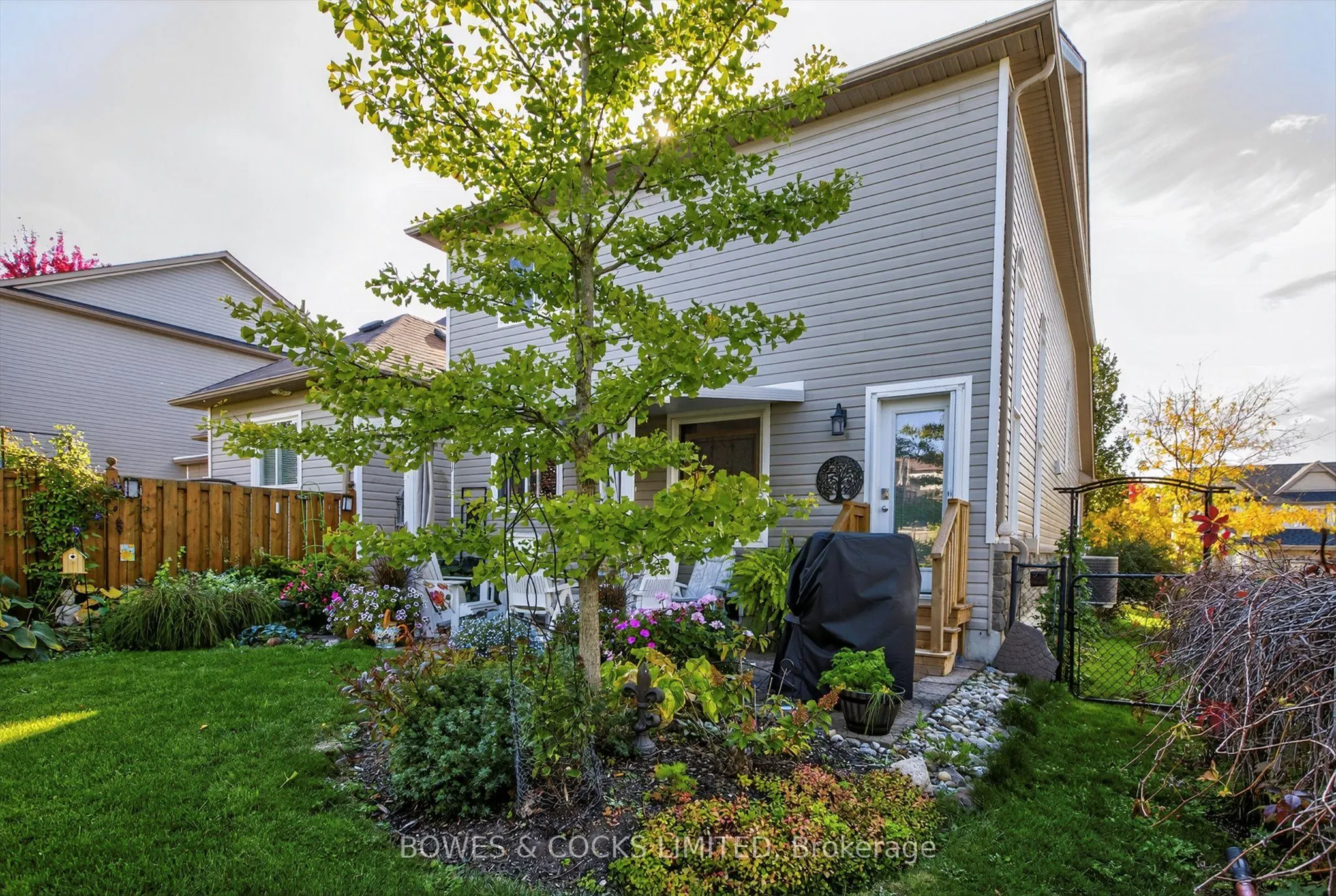 771 Tully Crescent