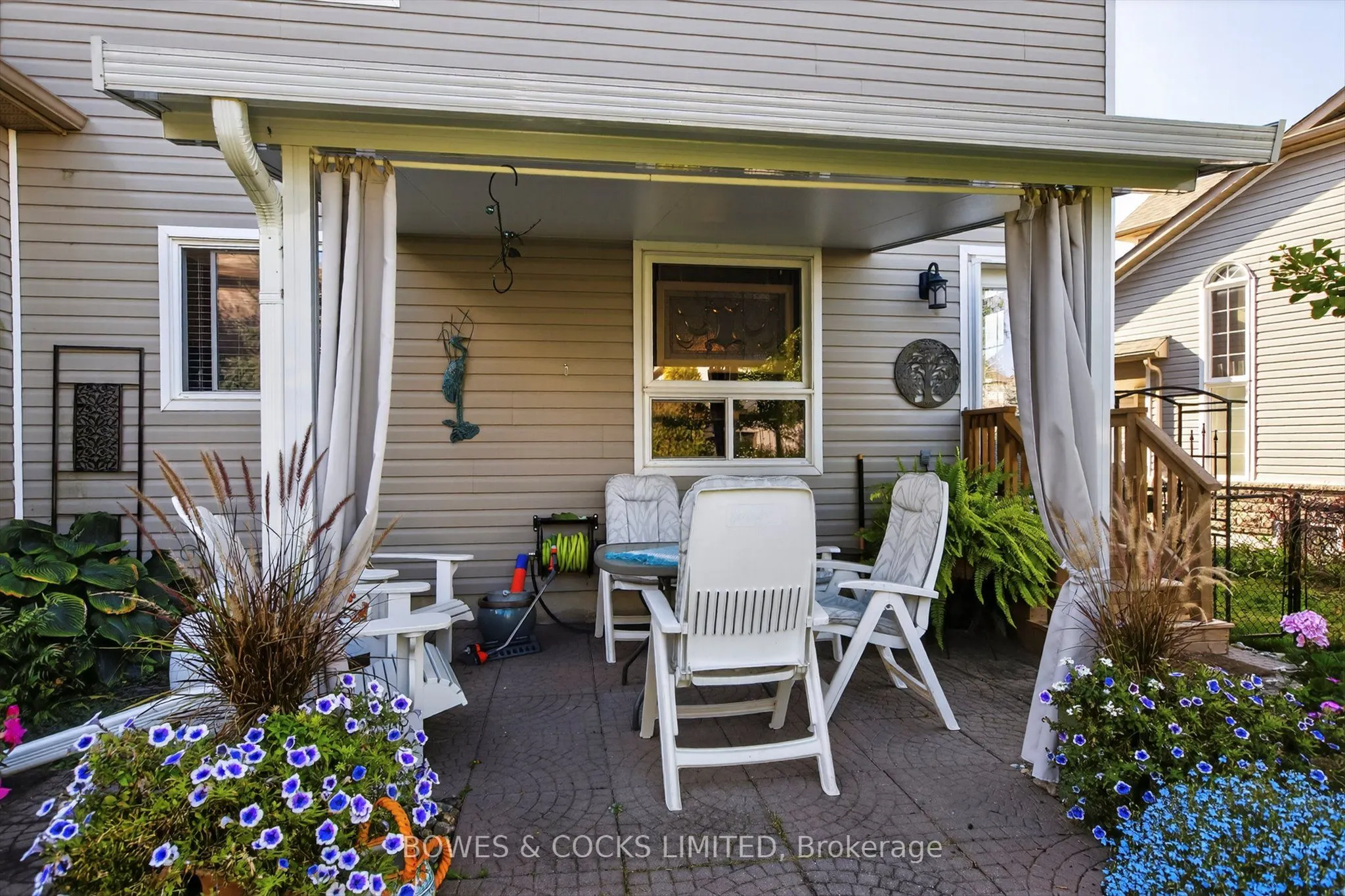 771 Tully Crescent