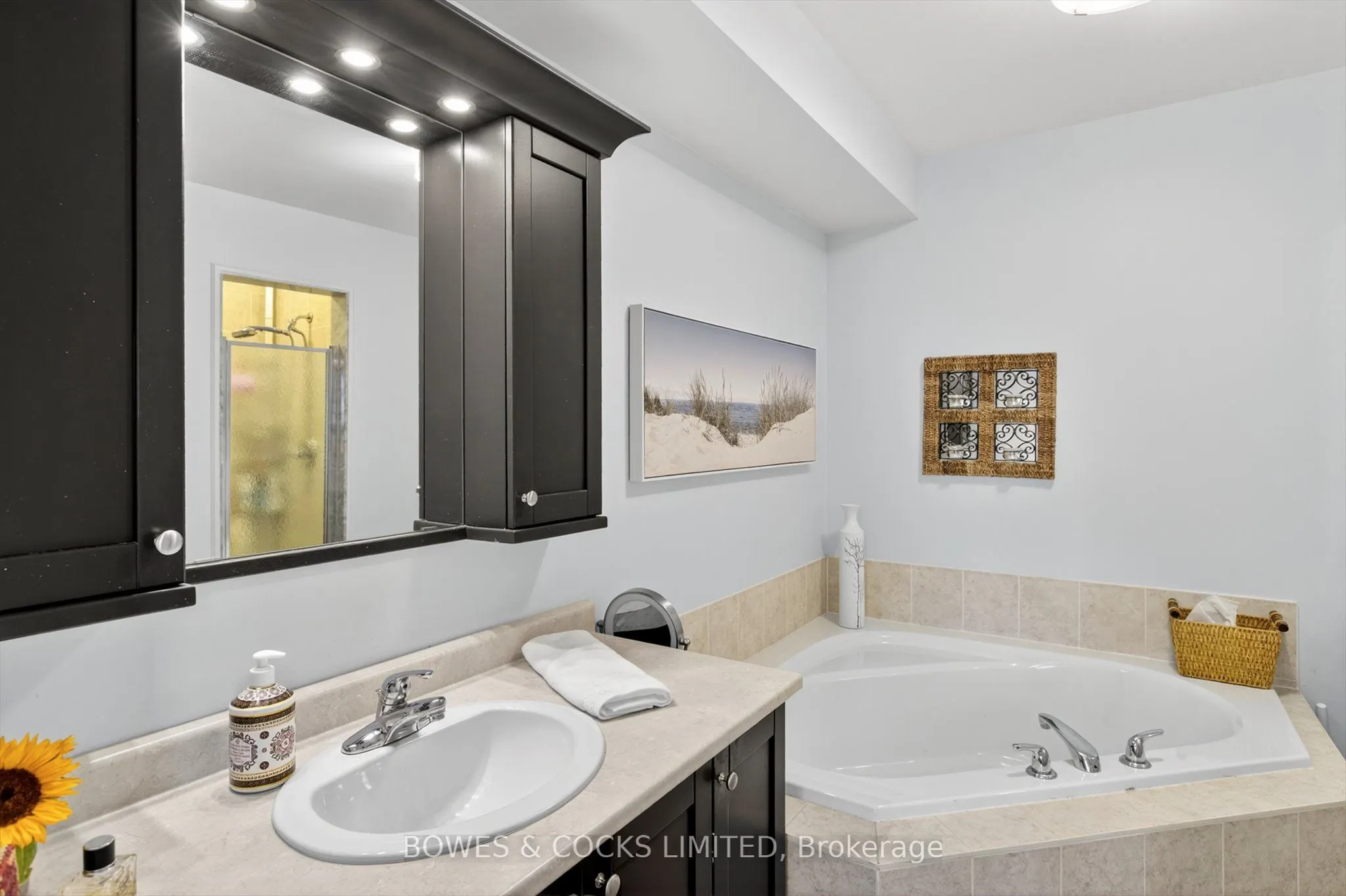 771 Tully Crescent