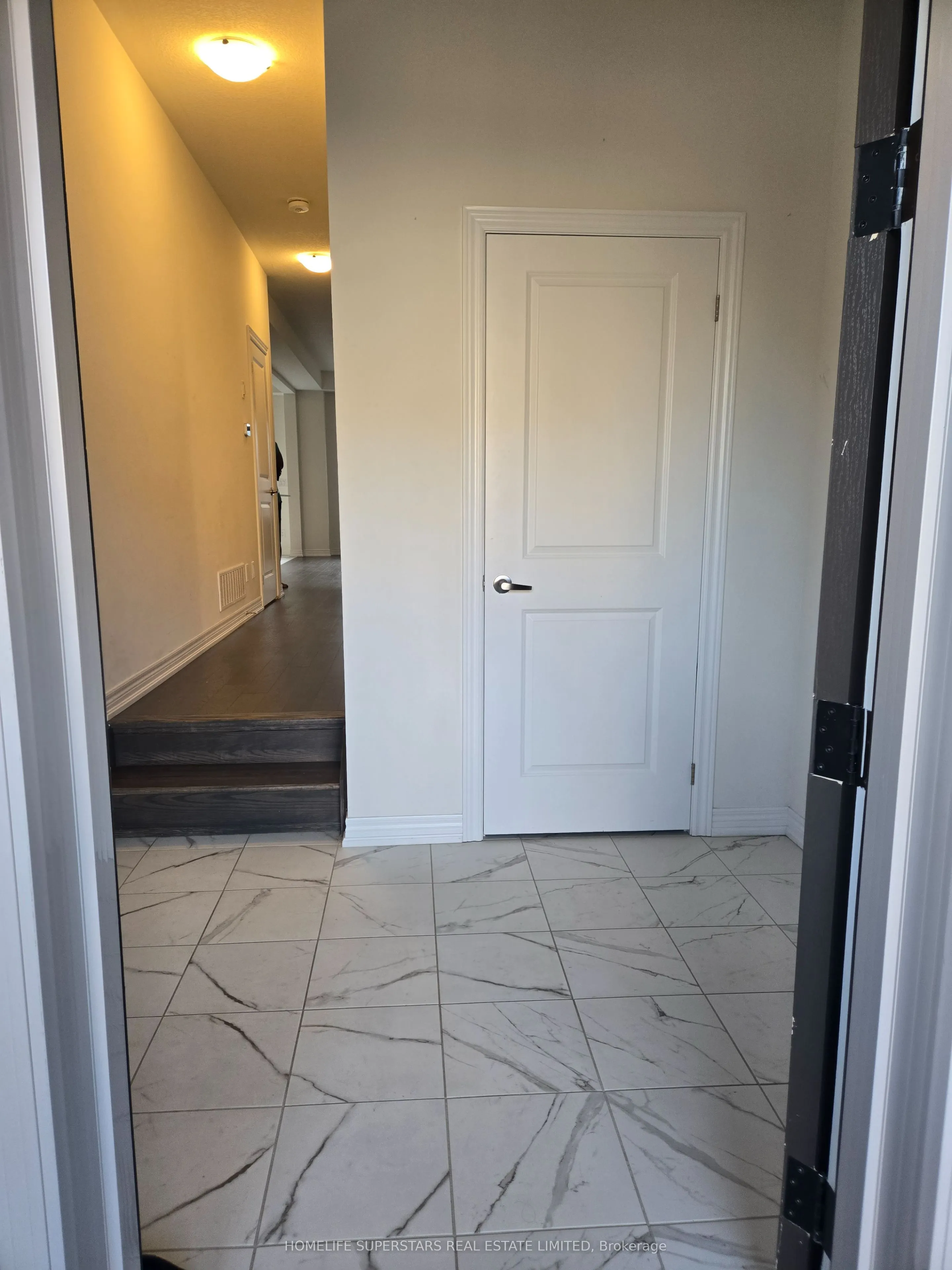 28 Roywood Street