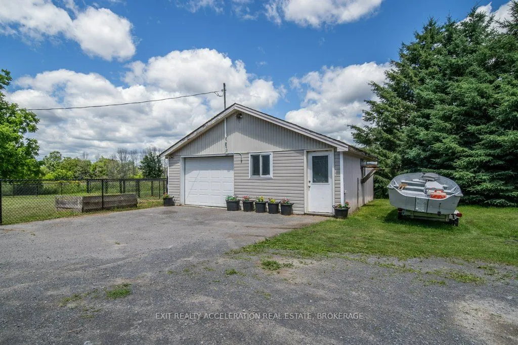 8061 County Rd 2