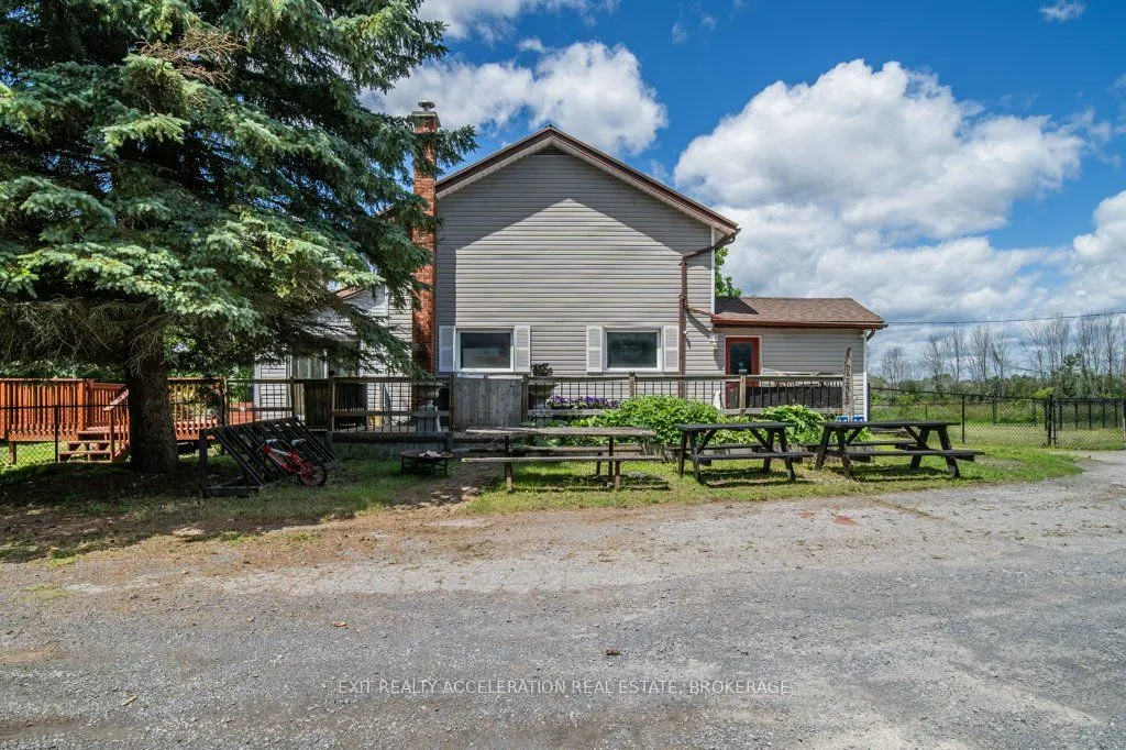 8061 County Rd 2