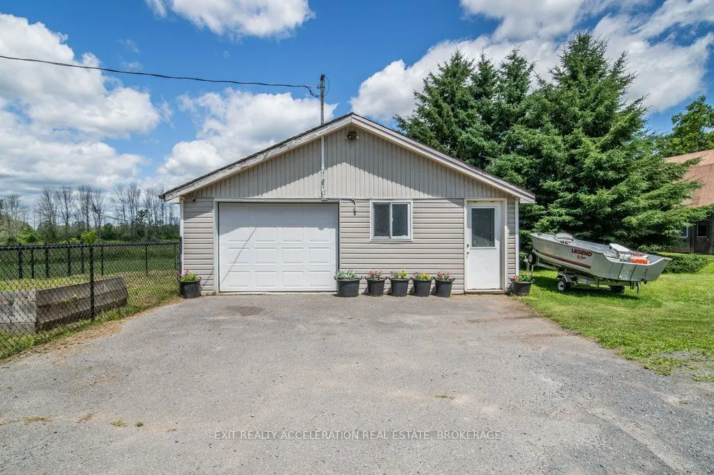8061 County Rd 2