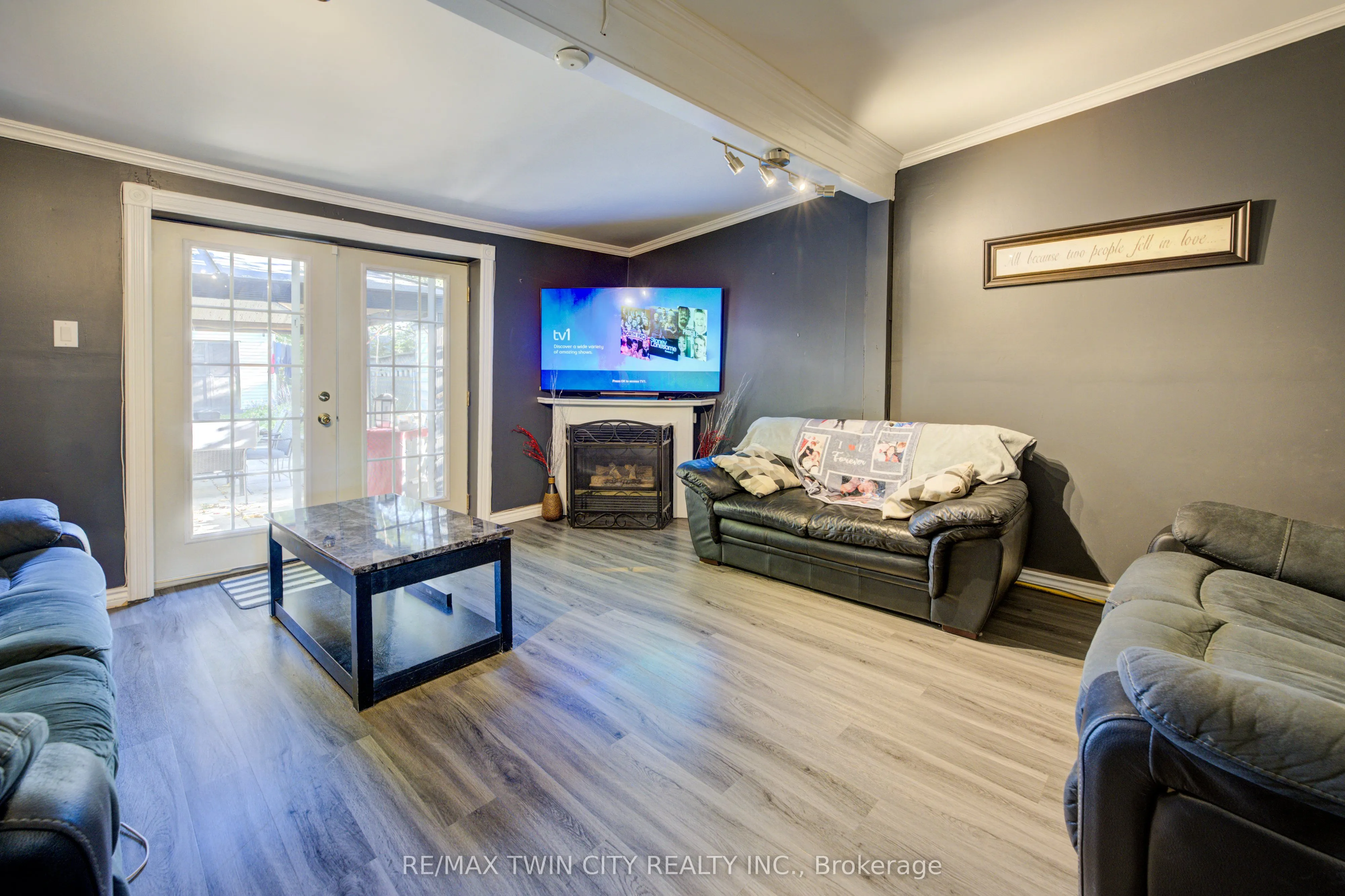 88 WALNUT Street