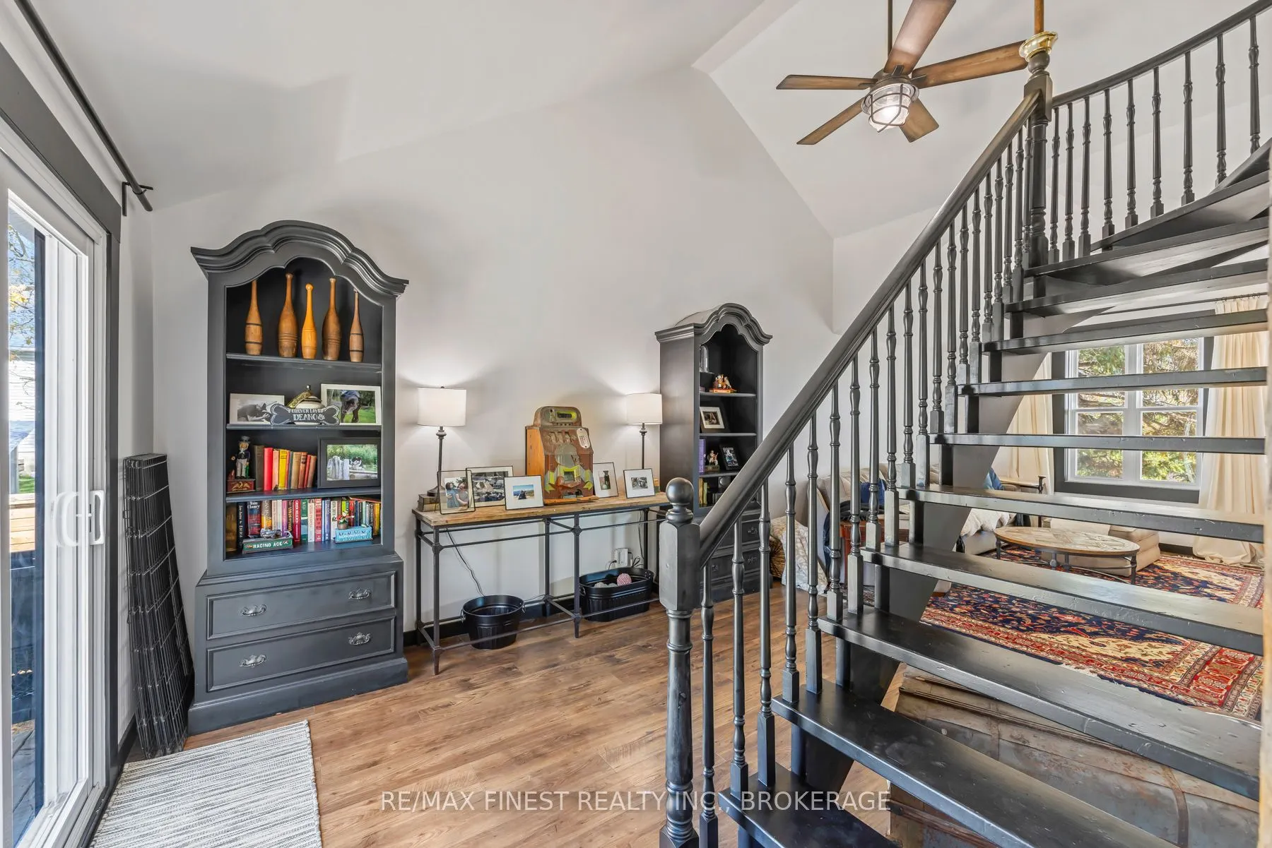 2313 Sydenham Road