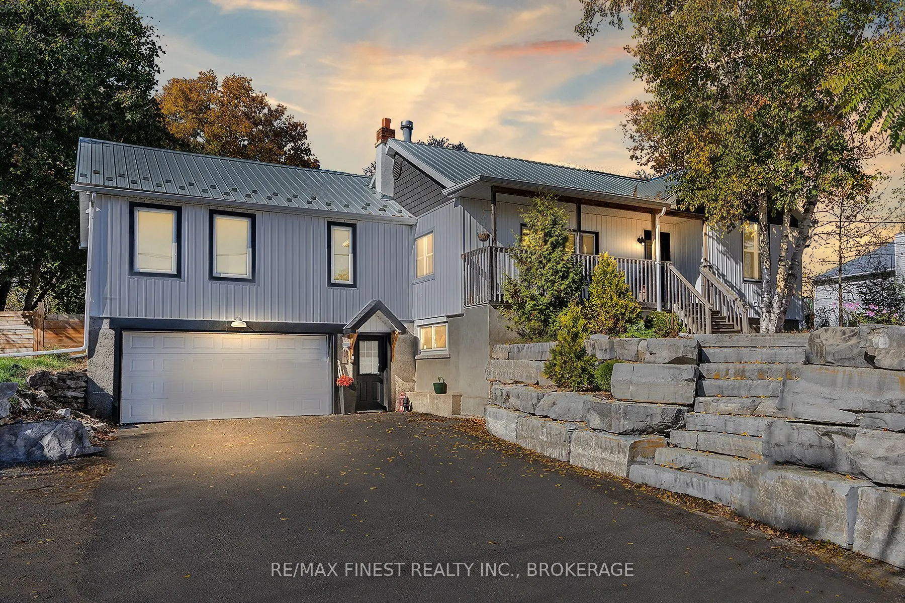 2313 Sydenham Road