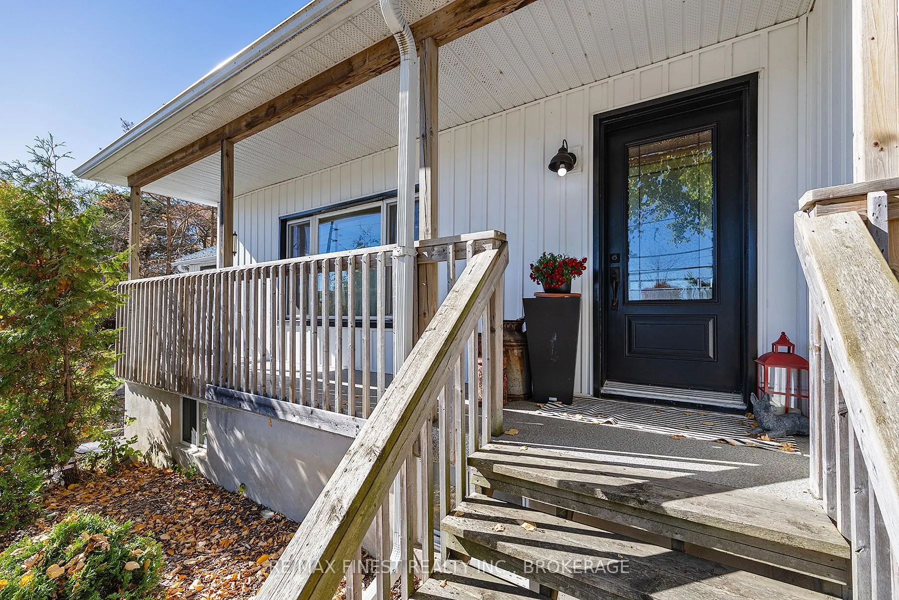2313 Sydenham Road