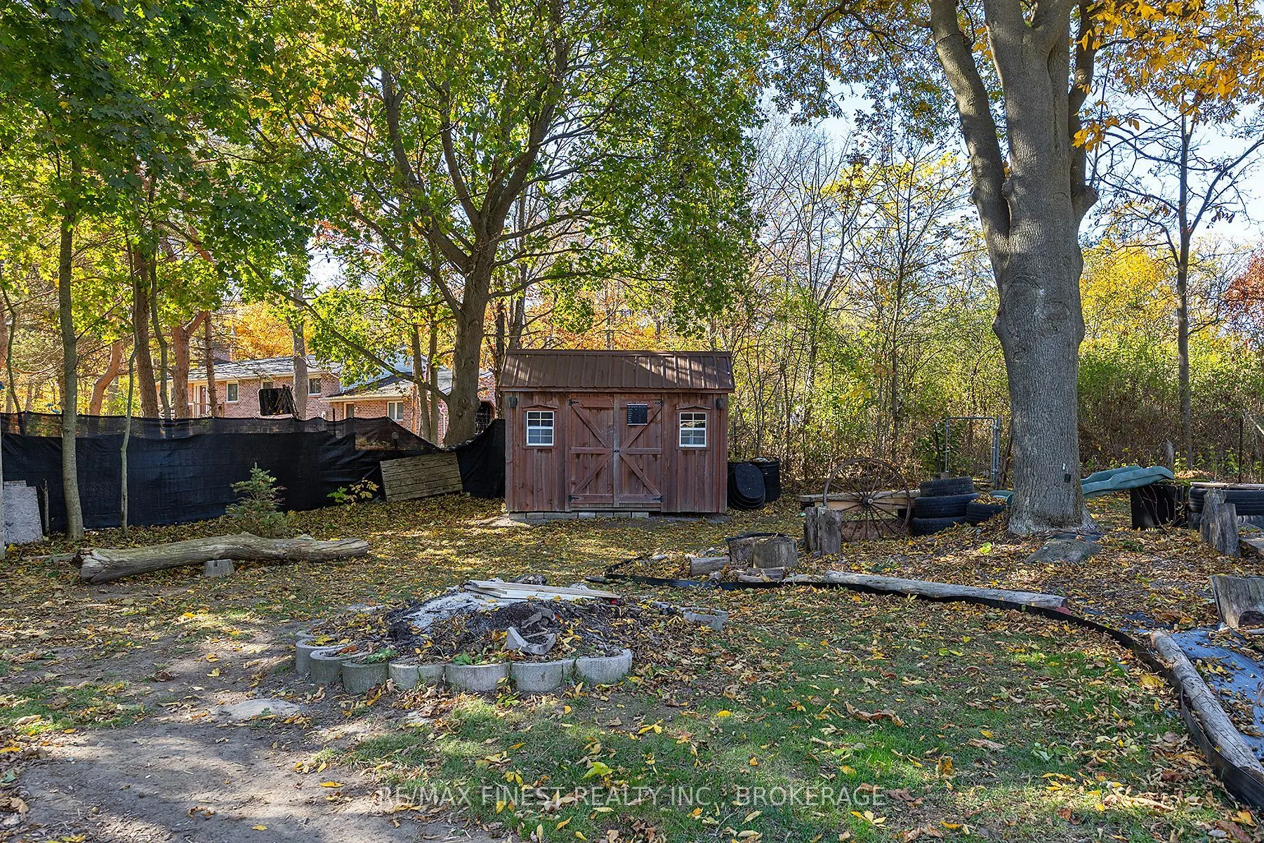 2313 Sydenham Road
