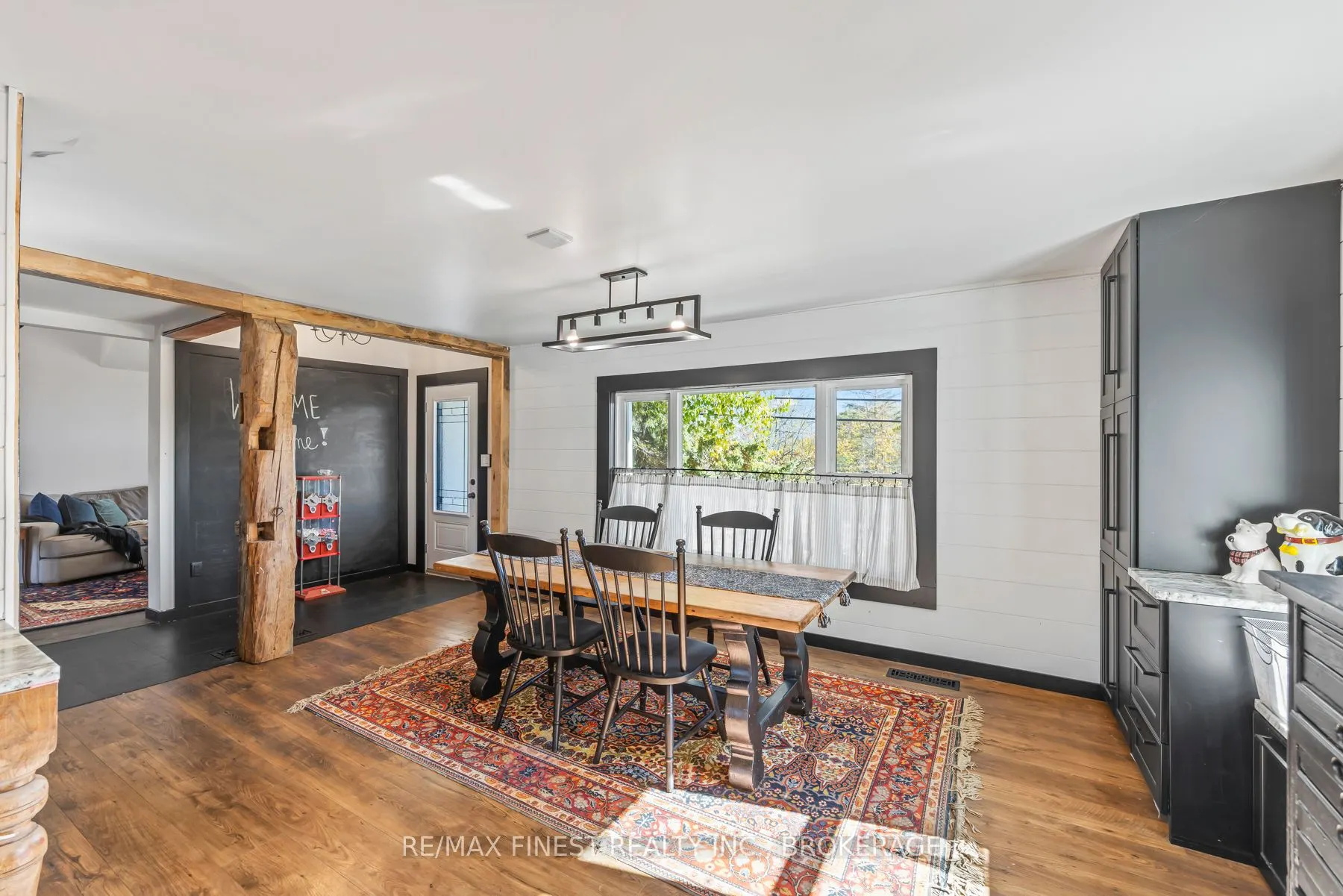2313 Sydenham Road