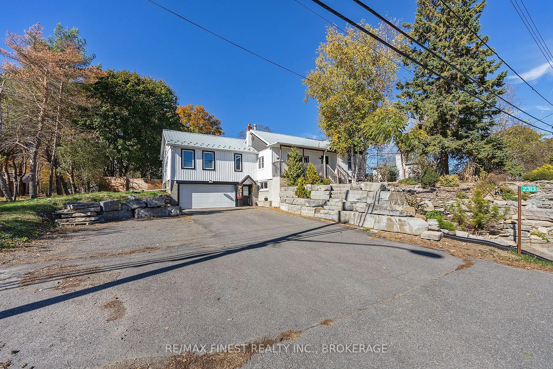 2313 Sydenham Road