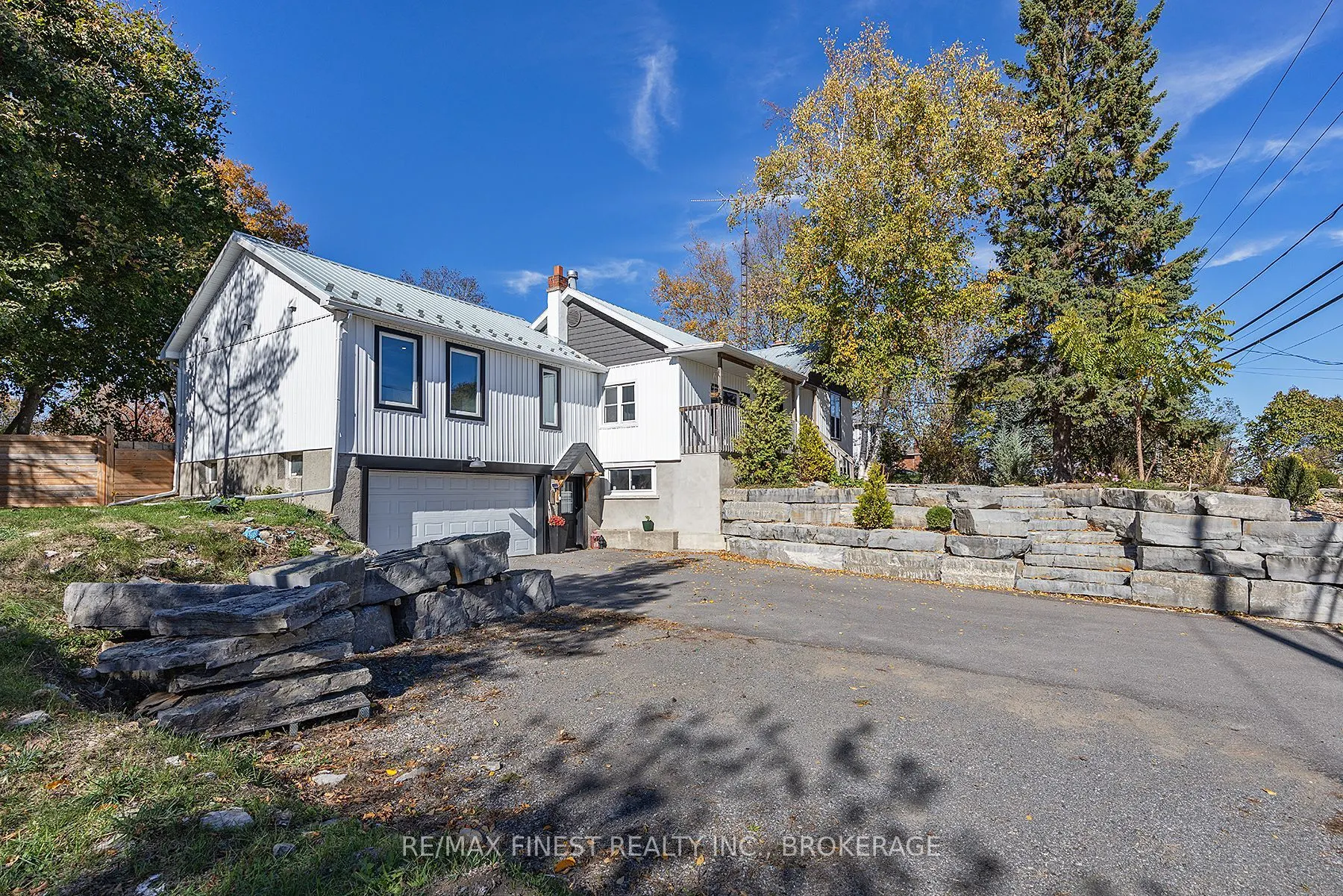 2313 Sydenham Road