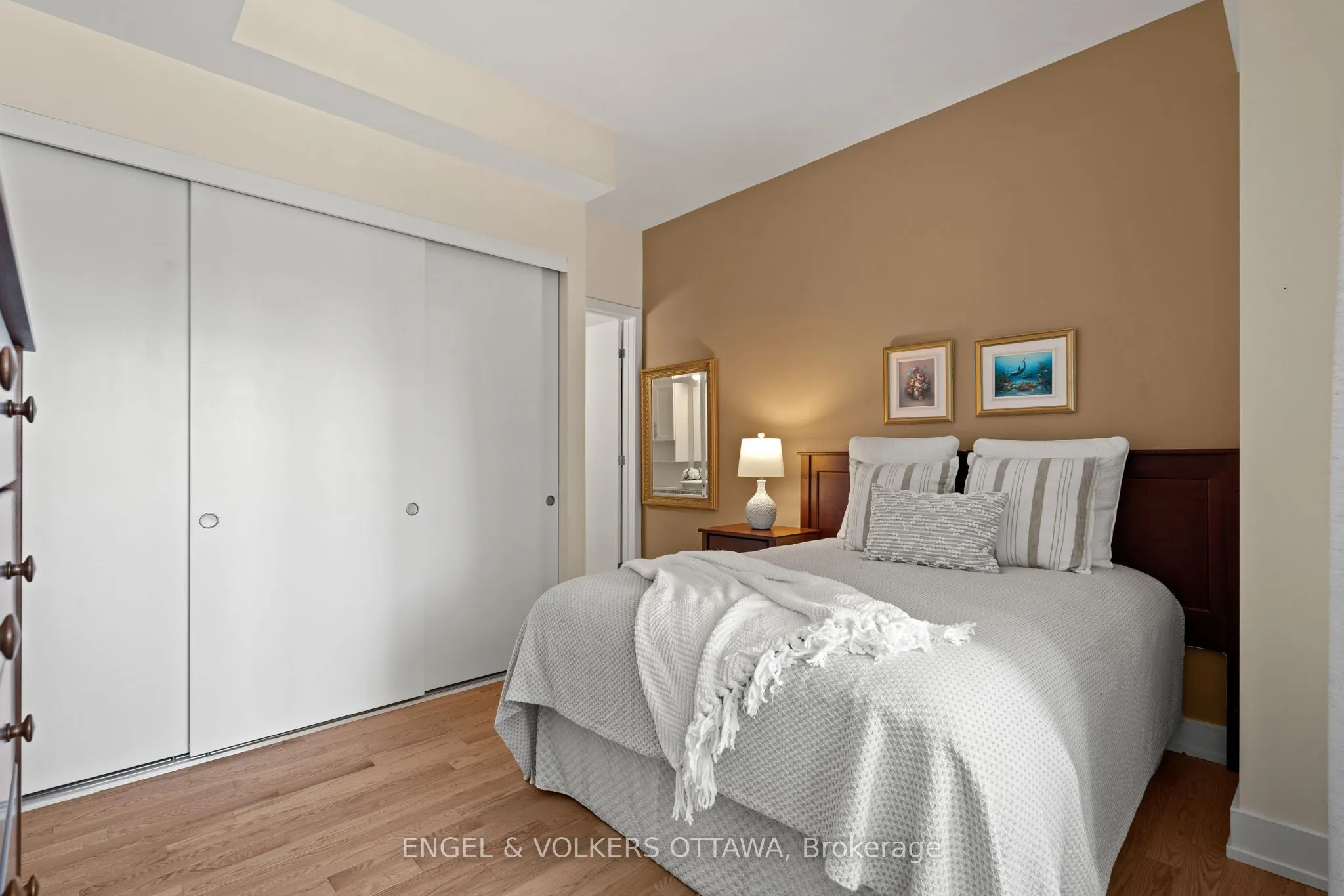 100 Champagne Avenue S, #207