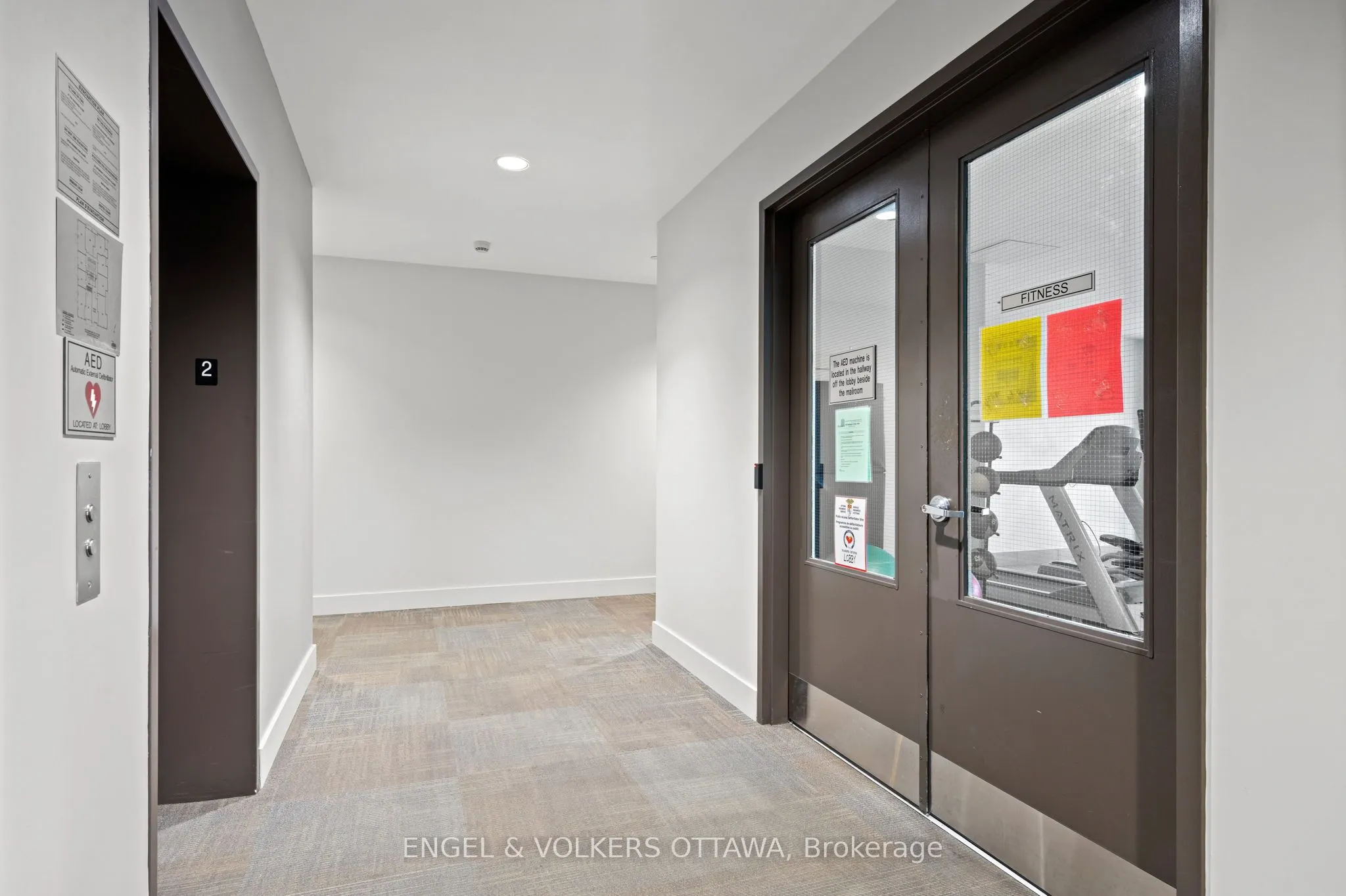100 Champagne Avenue S, #207