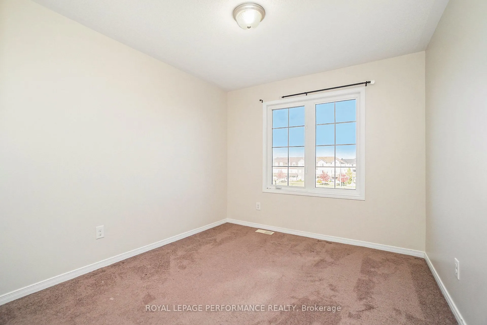 3721 Riverbreeze Street, #G