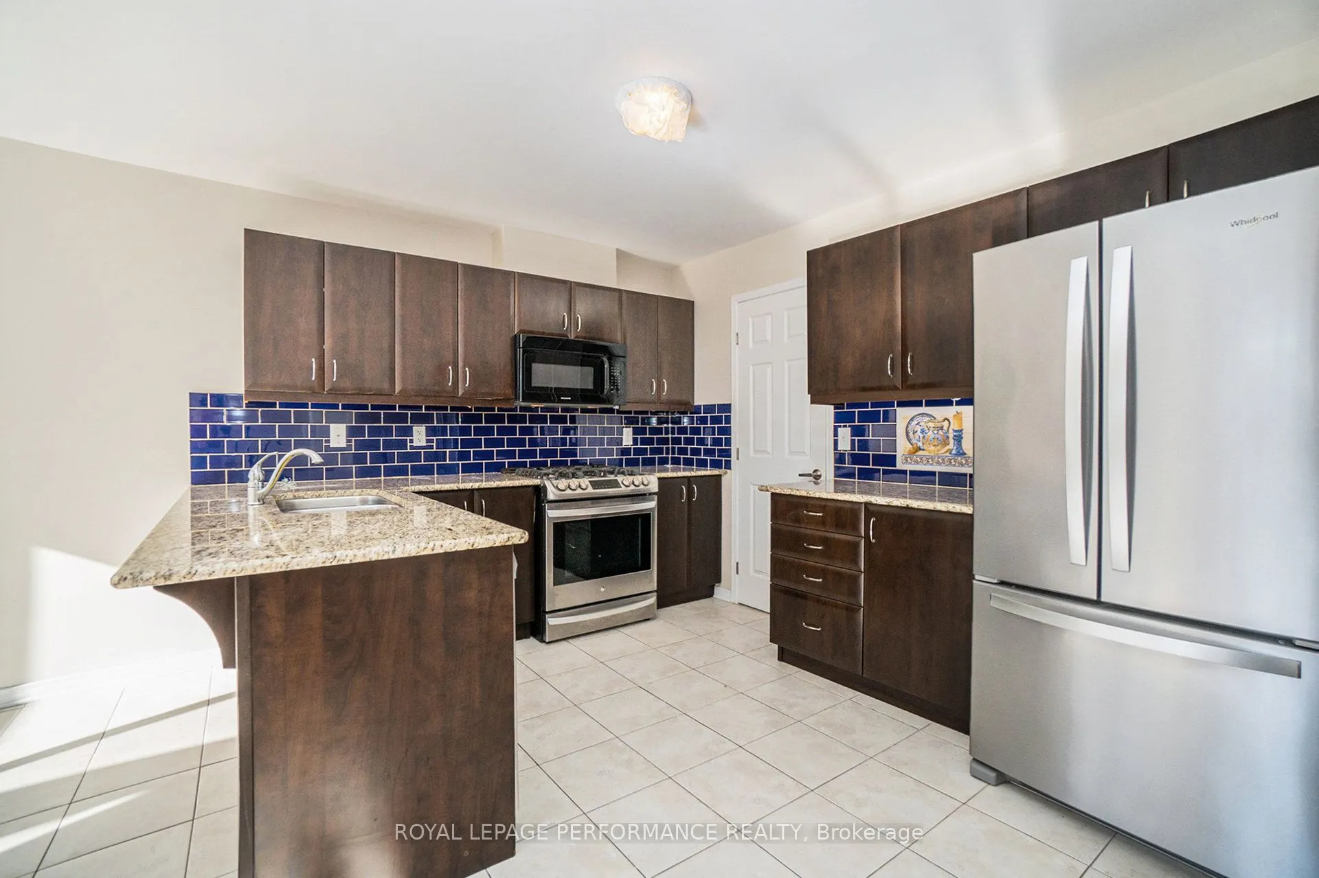 3721 Riverbreeze Street, #G