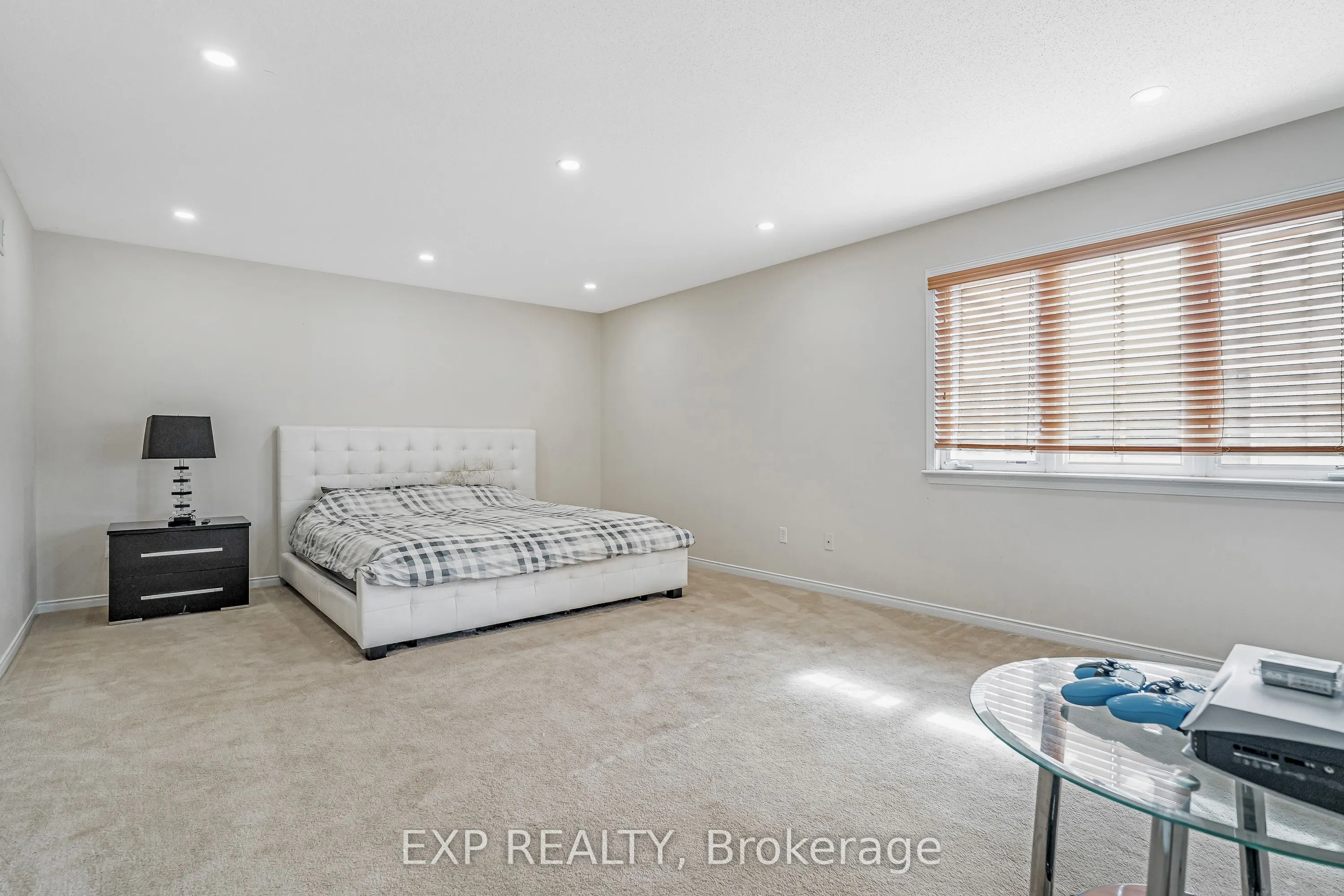 423 Dundonald Drive