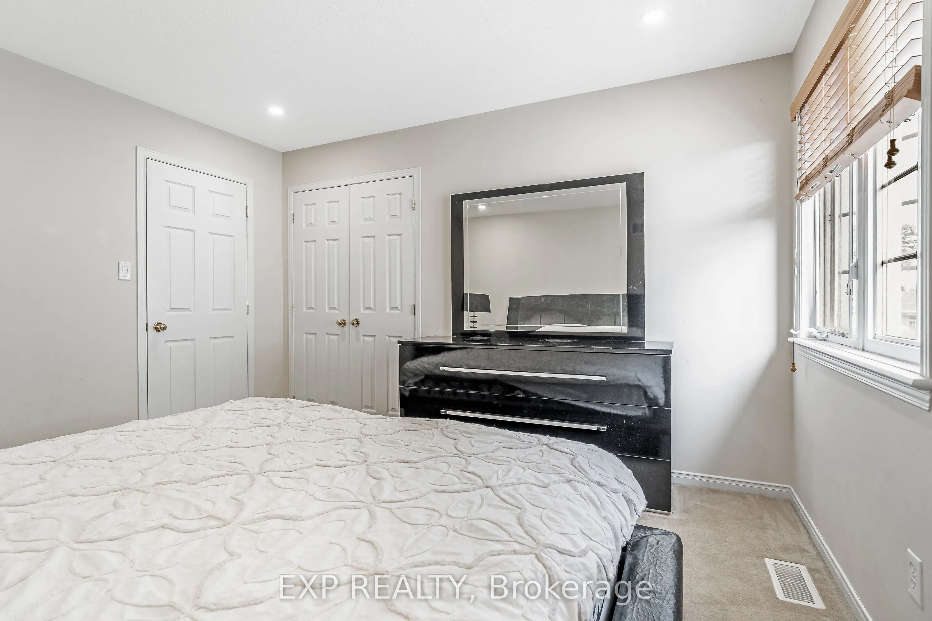 423 Dundonald Drive