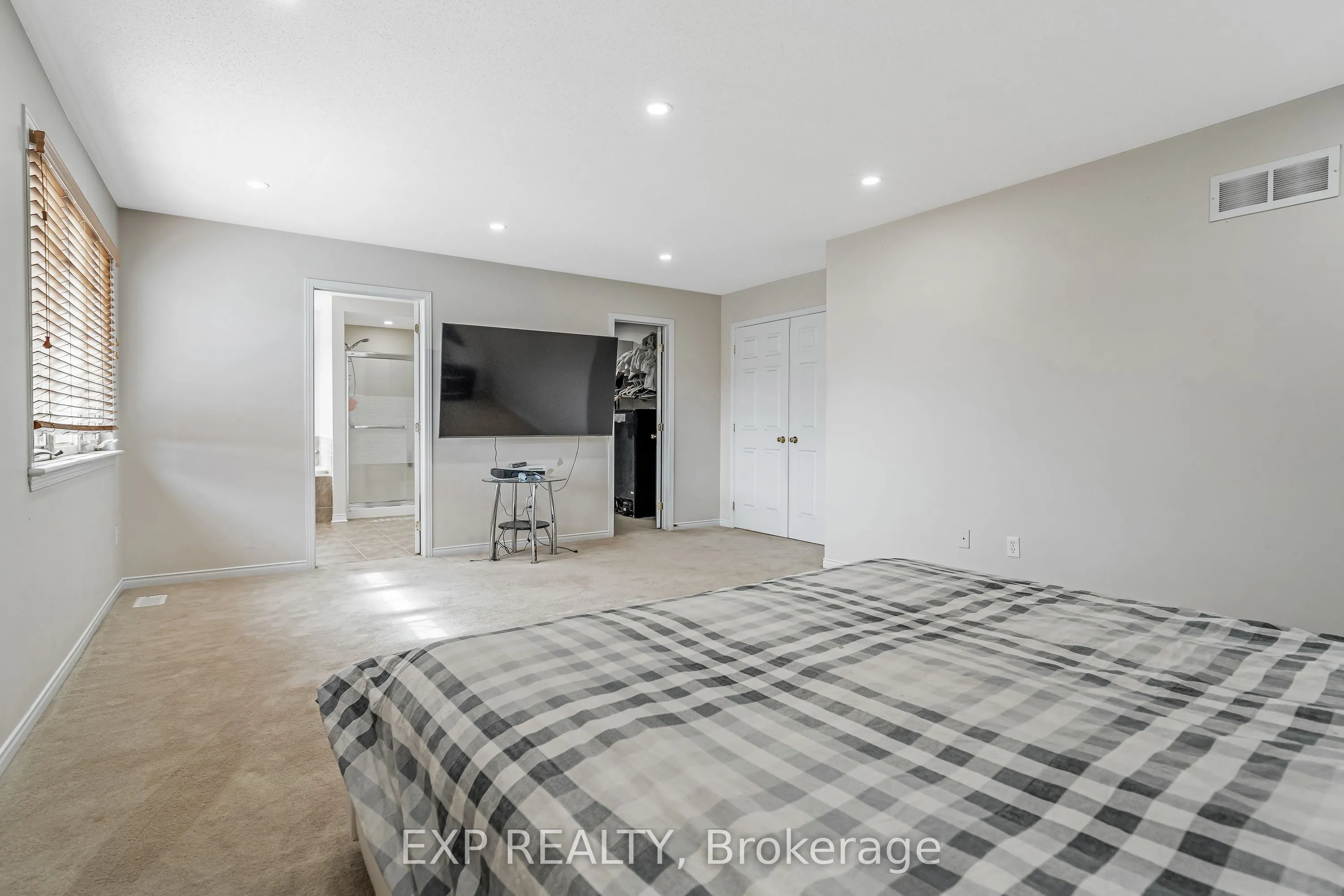 423 Dundonald Drive
