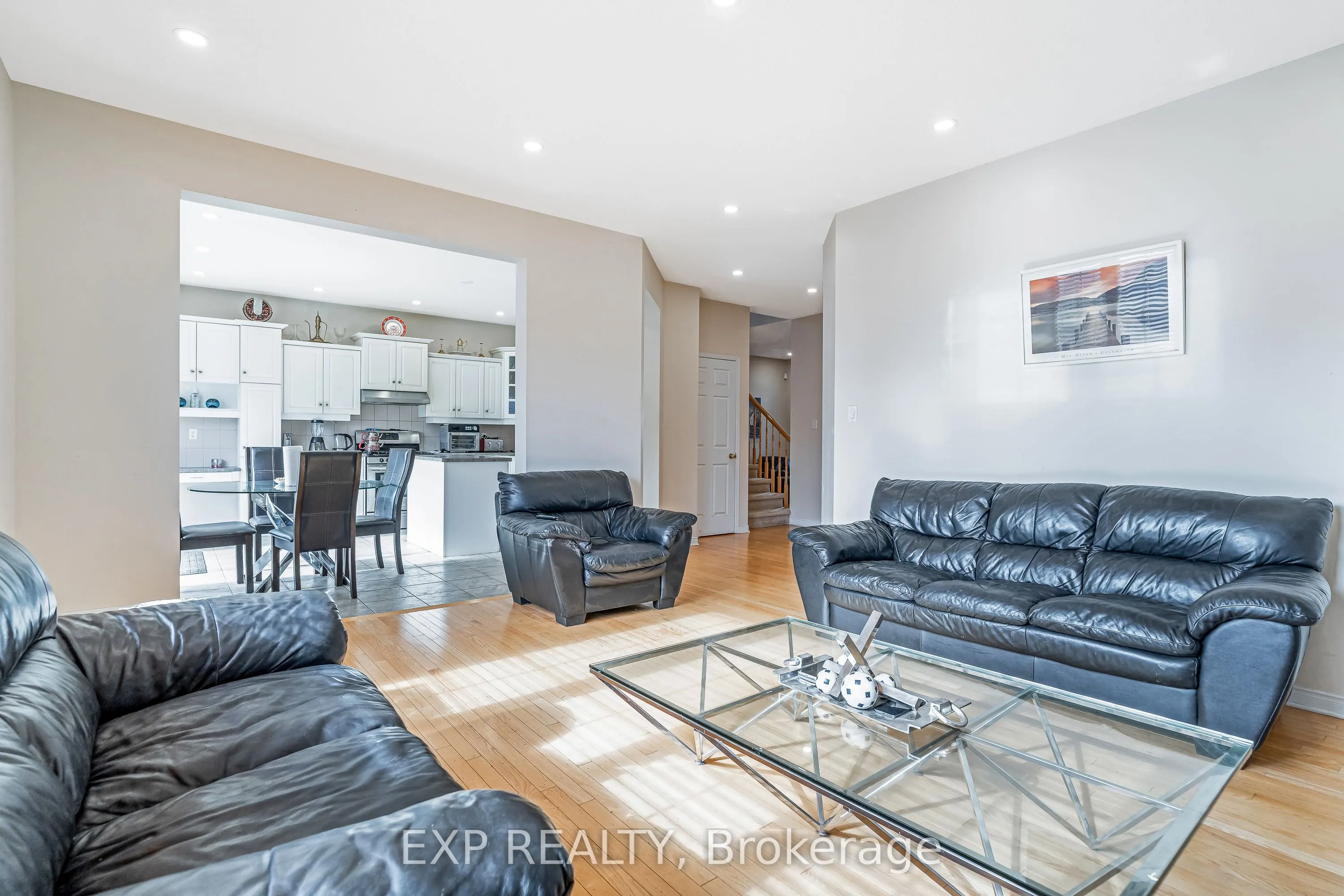 423 Dundonald Drive