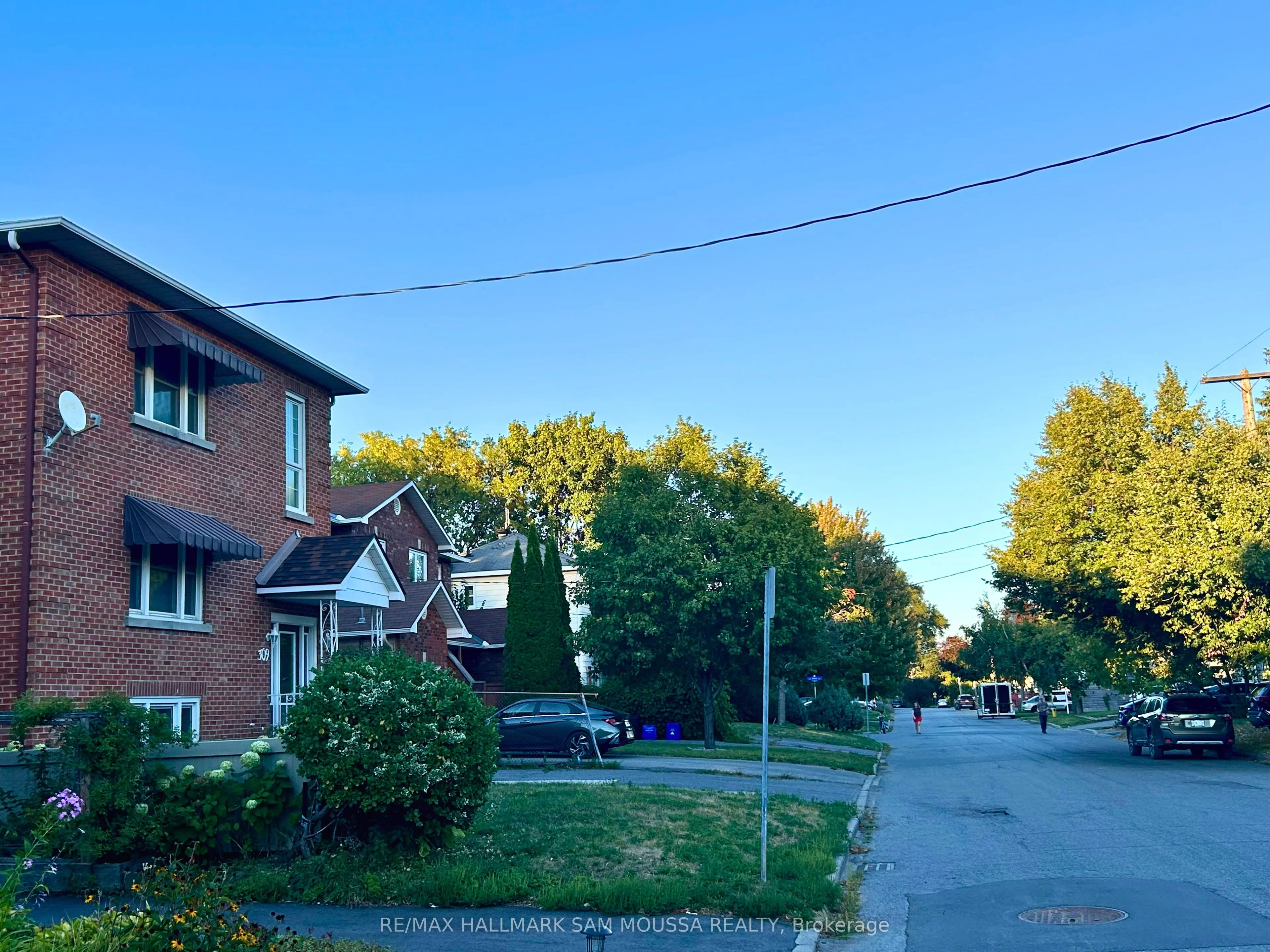 309 Currell Avenue N, #3