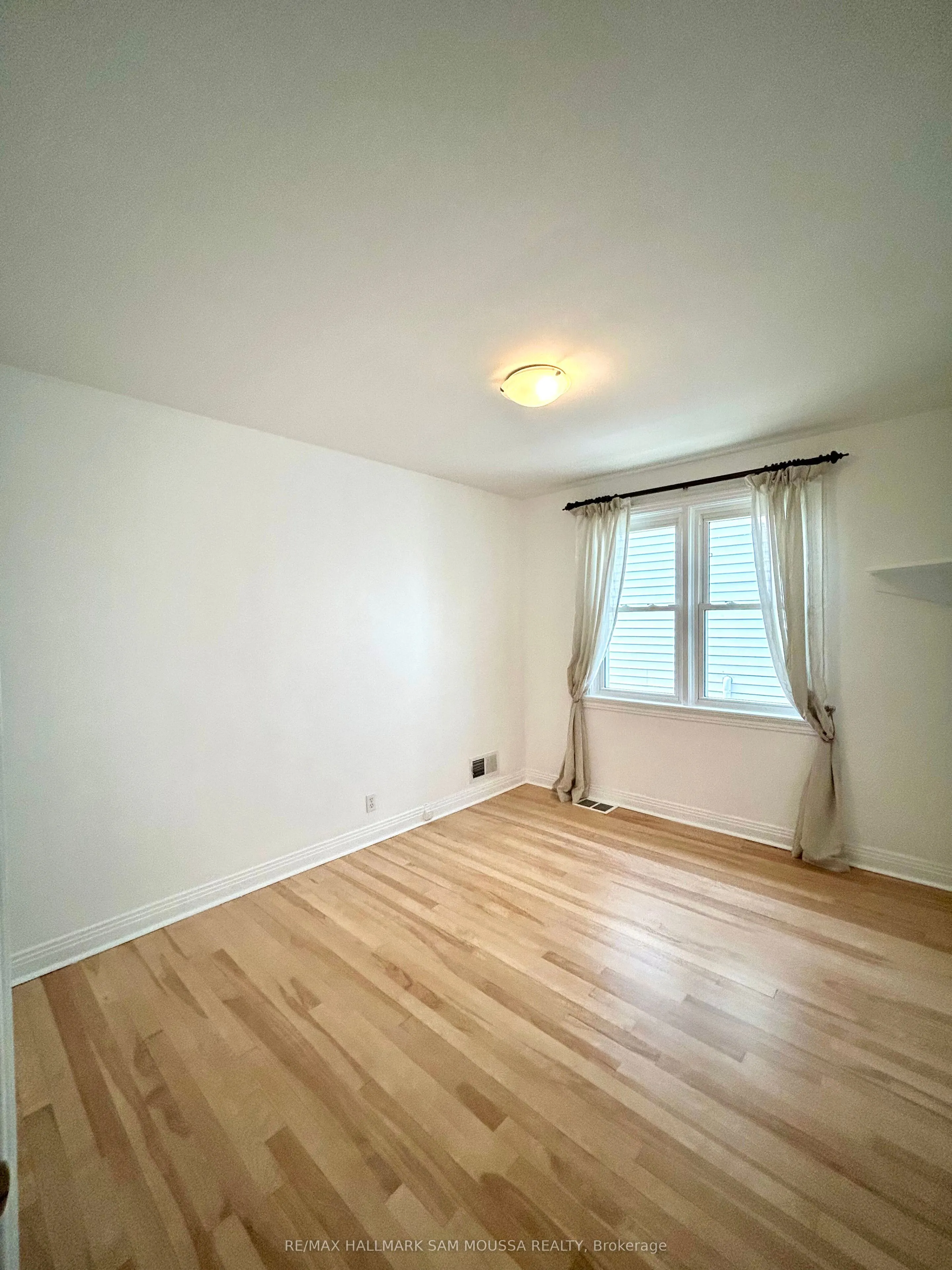 309 Currell Avenue N, #3