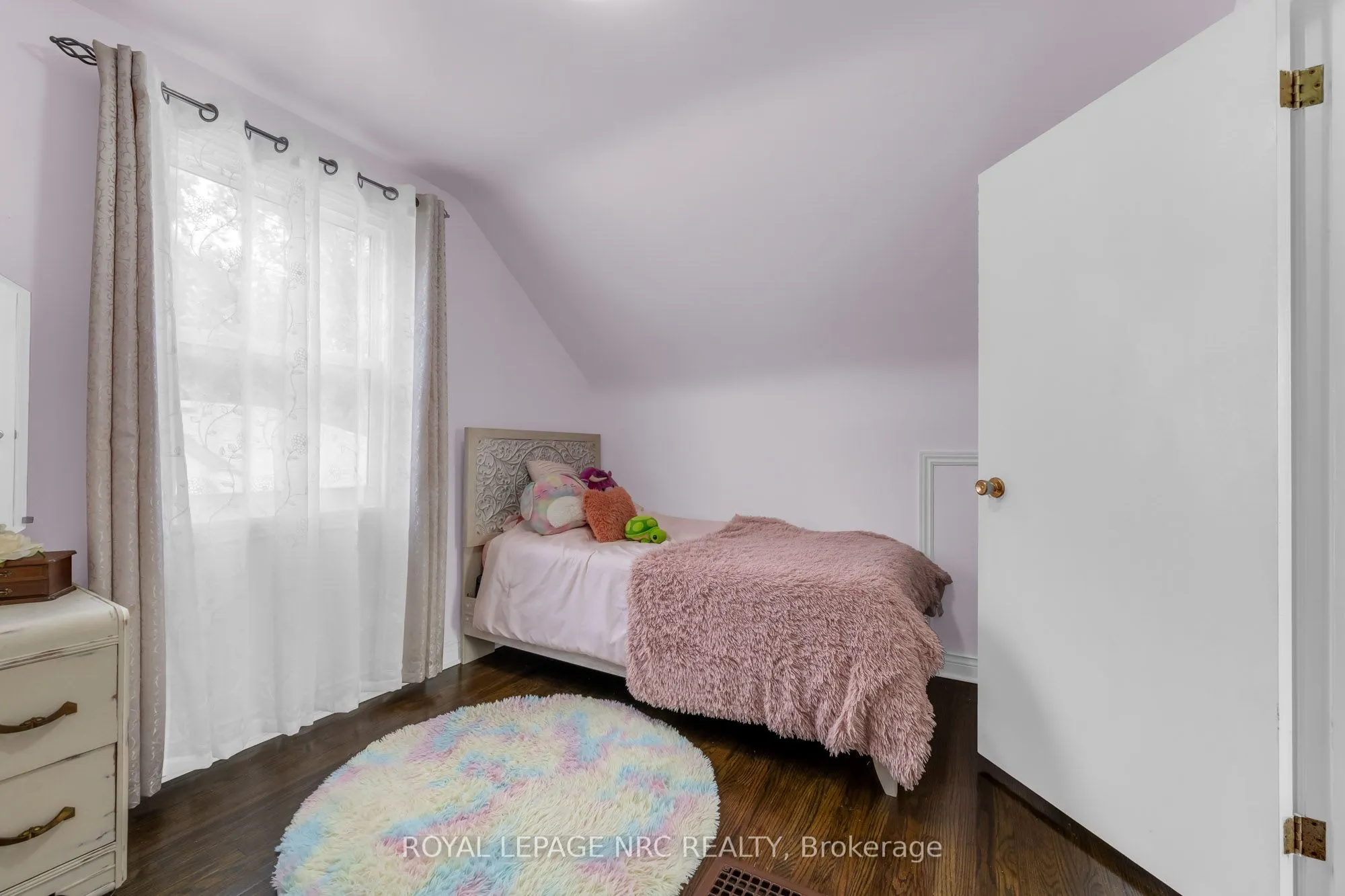 475 East 38th Street