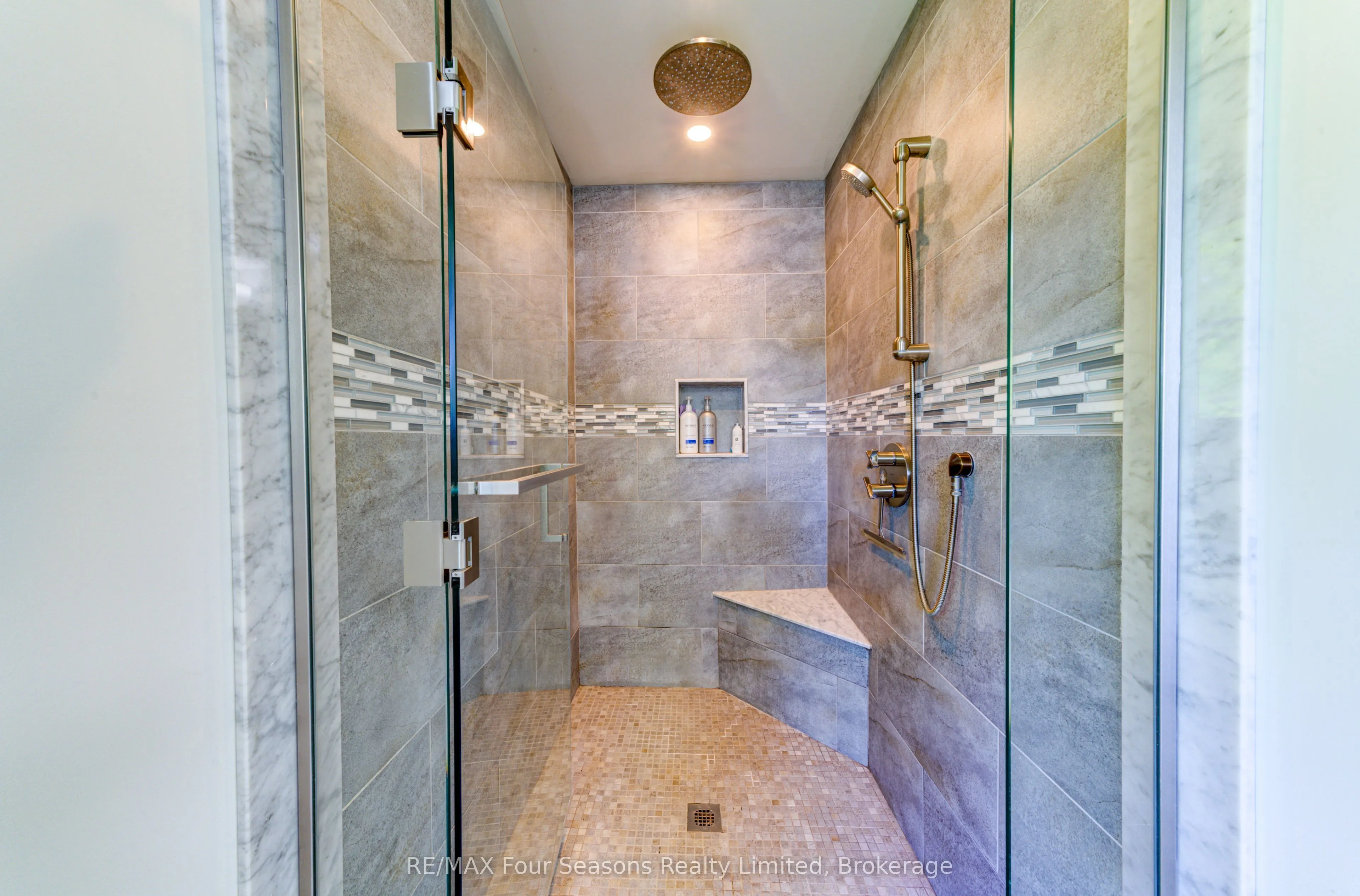 59 King Street E, #22