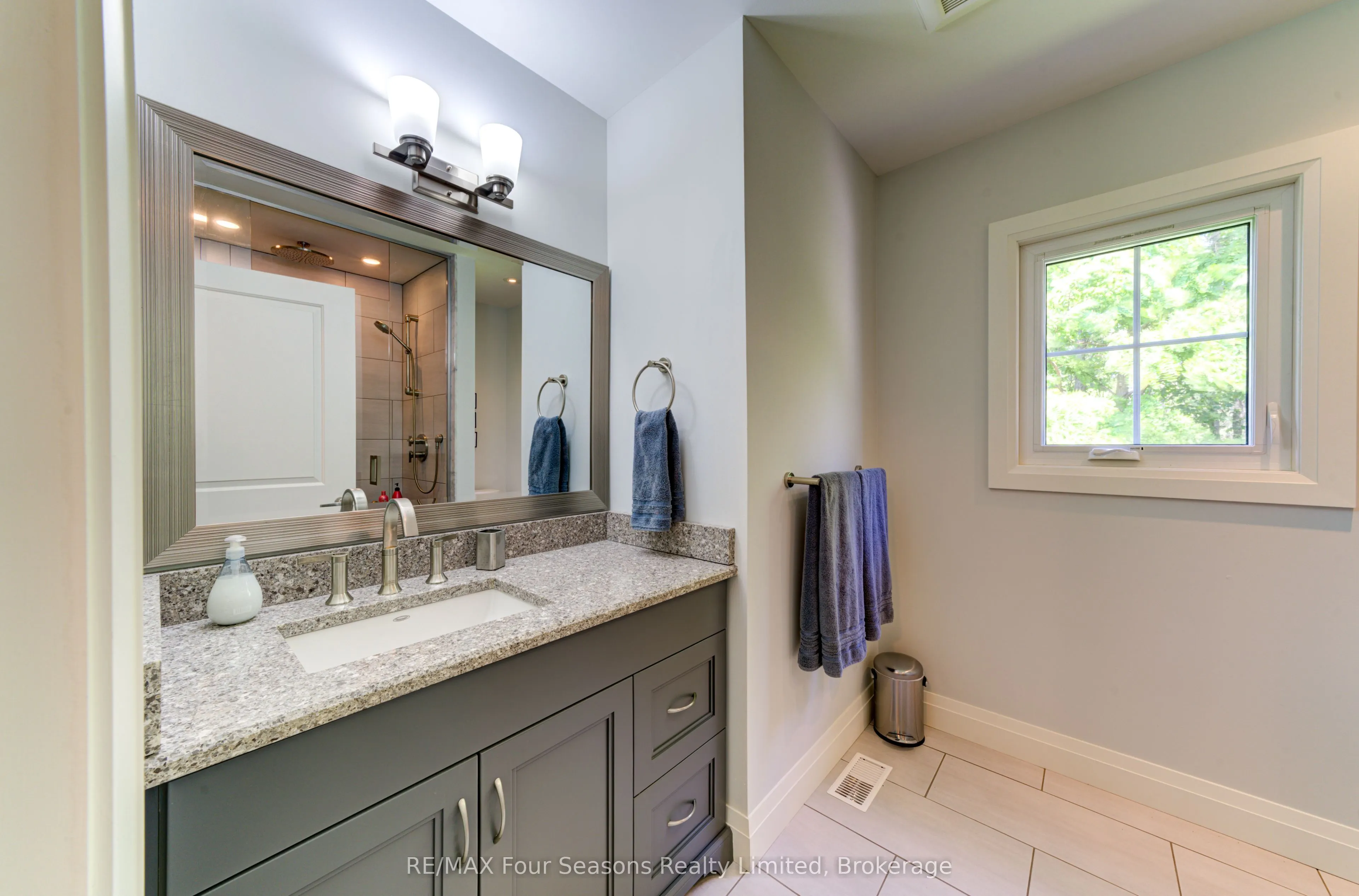 59 King Street E, #22