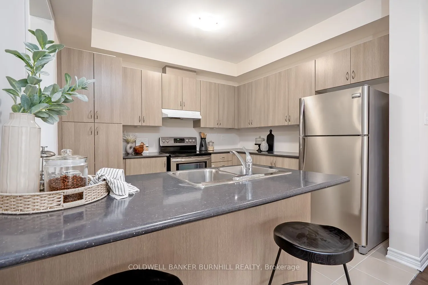 8 Hiscott Drive
