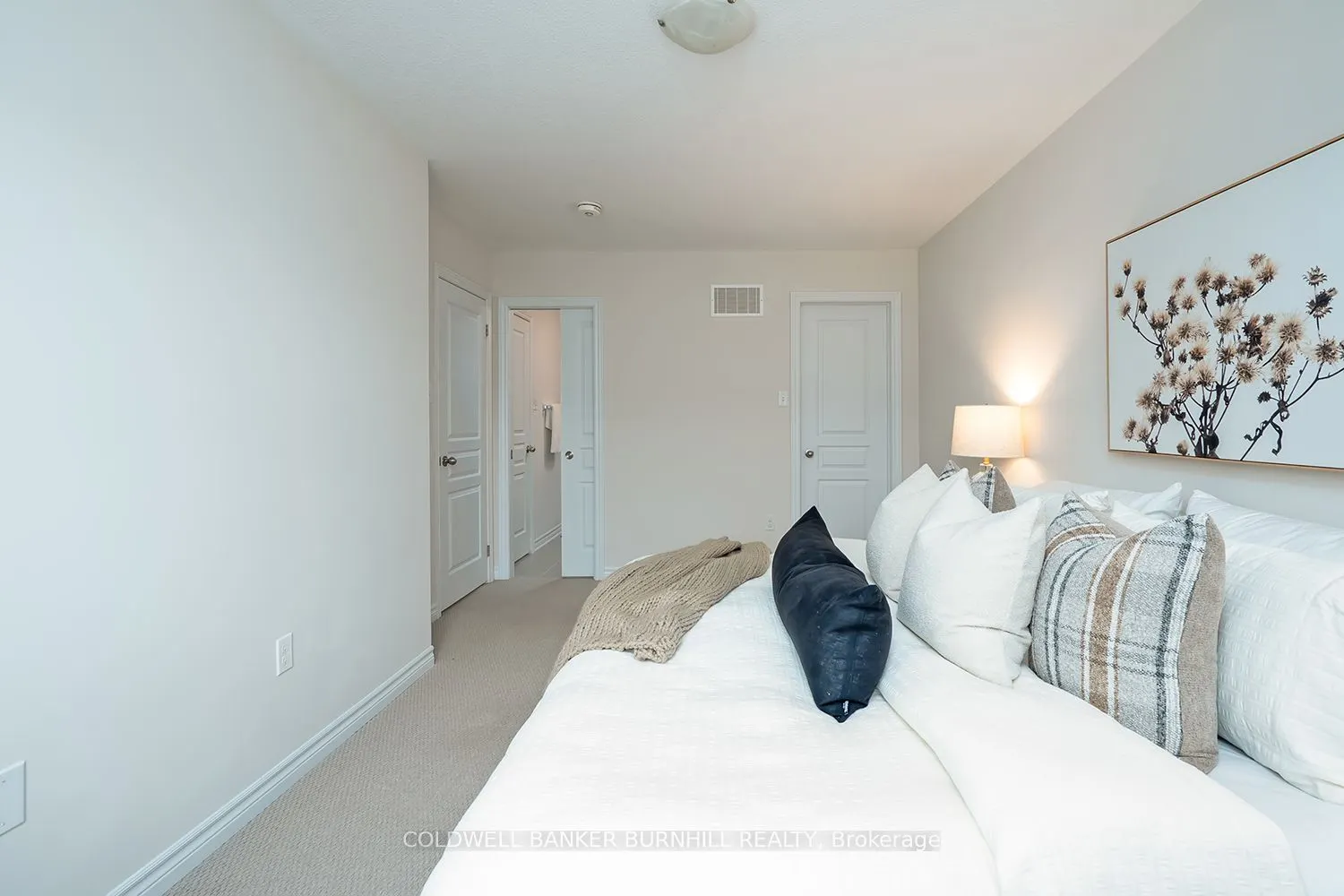 8 Hiscott Drive