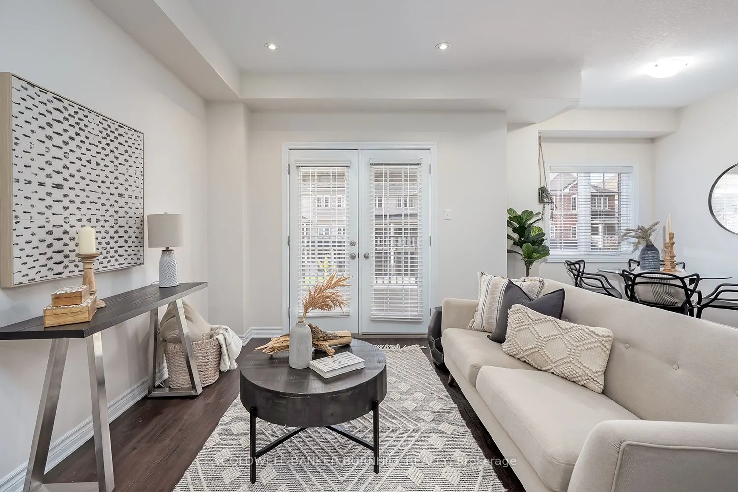 8 Hiscott Drive