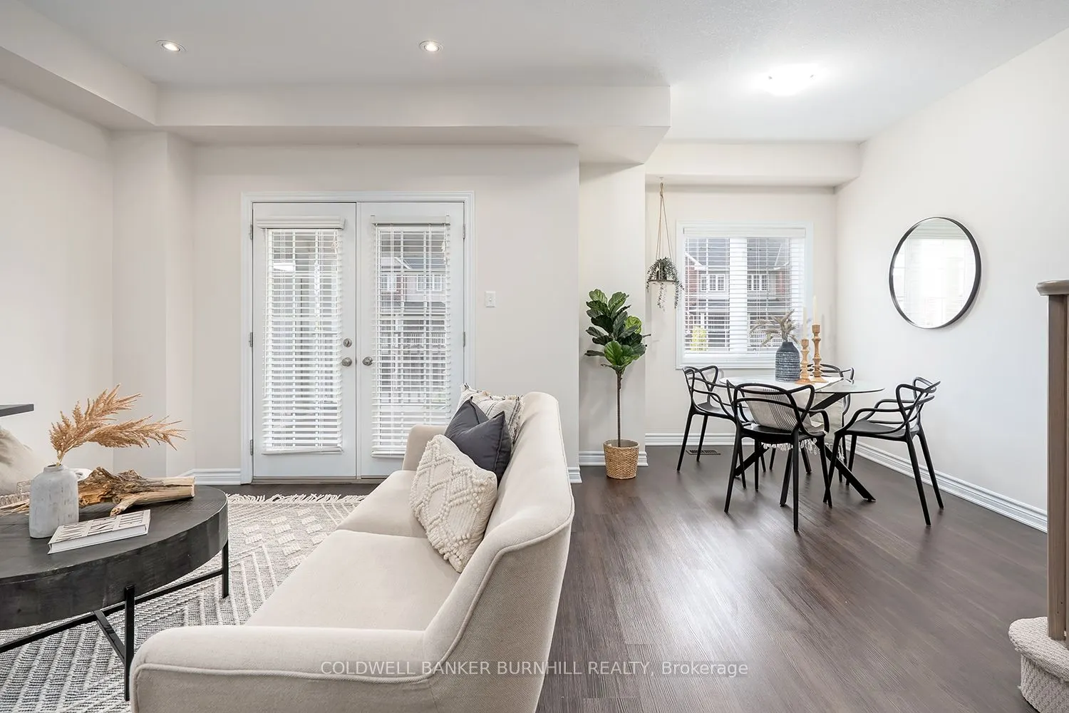 8 Hiscott Drive