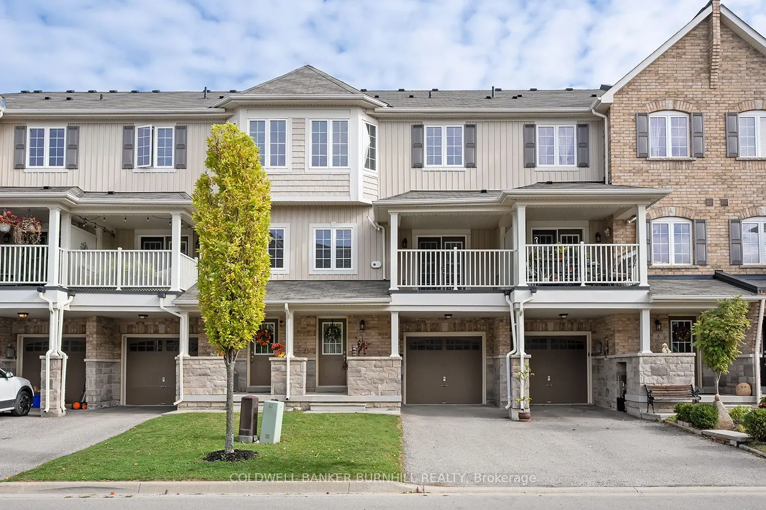 8 Hiscott Drive