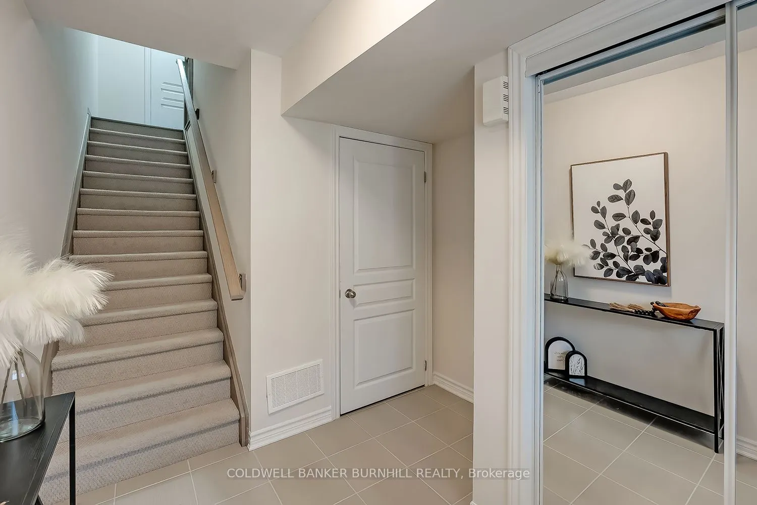 8 Hiscott Drive