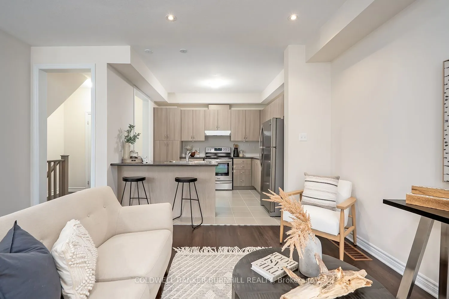 8 Hiscott Drive