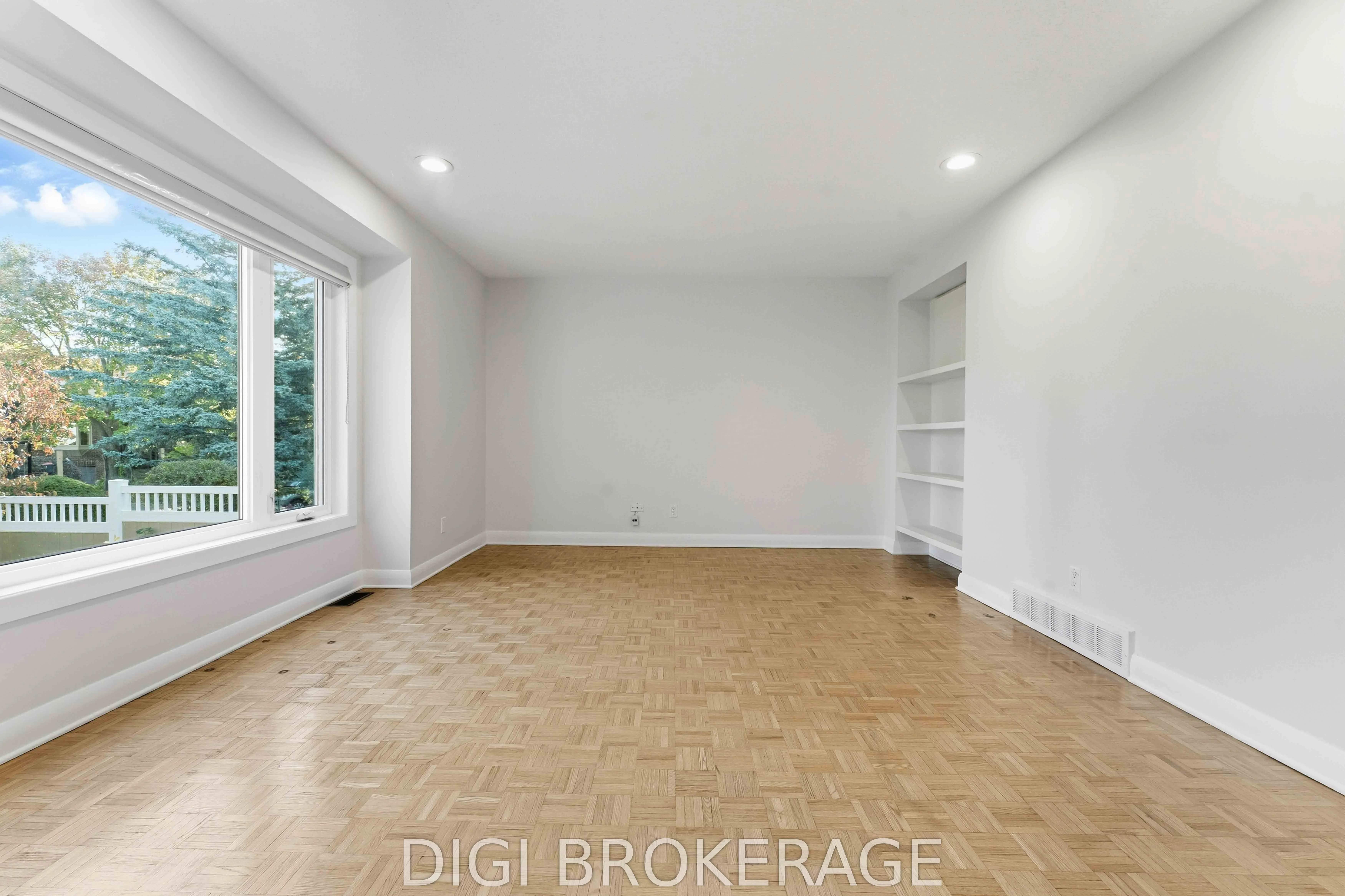 98 Gillespie Crescent
