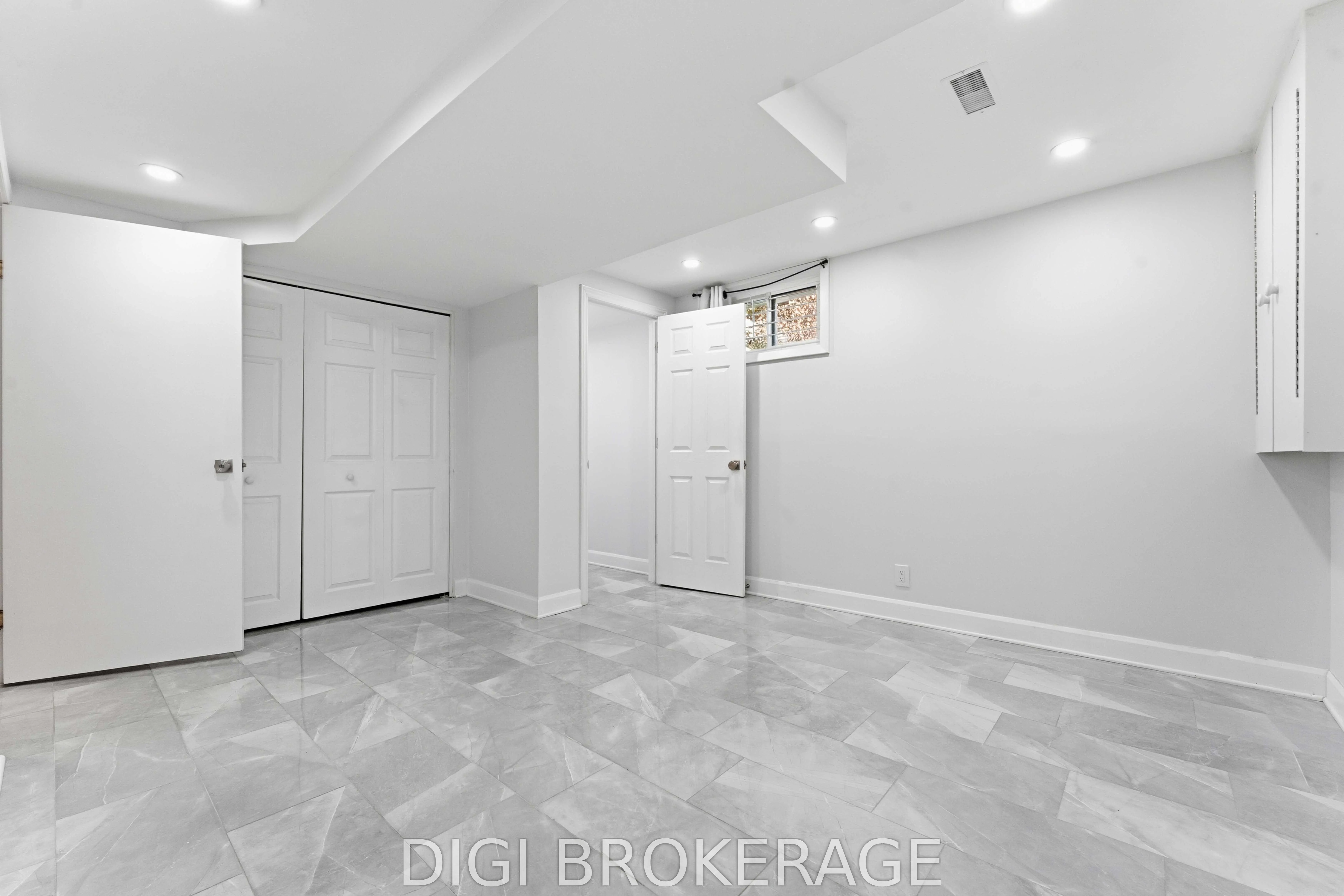 98 Gillespie Crescent