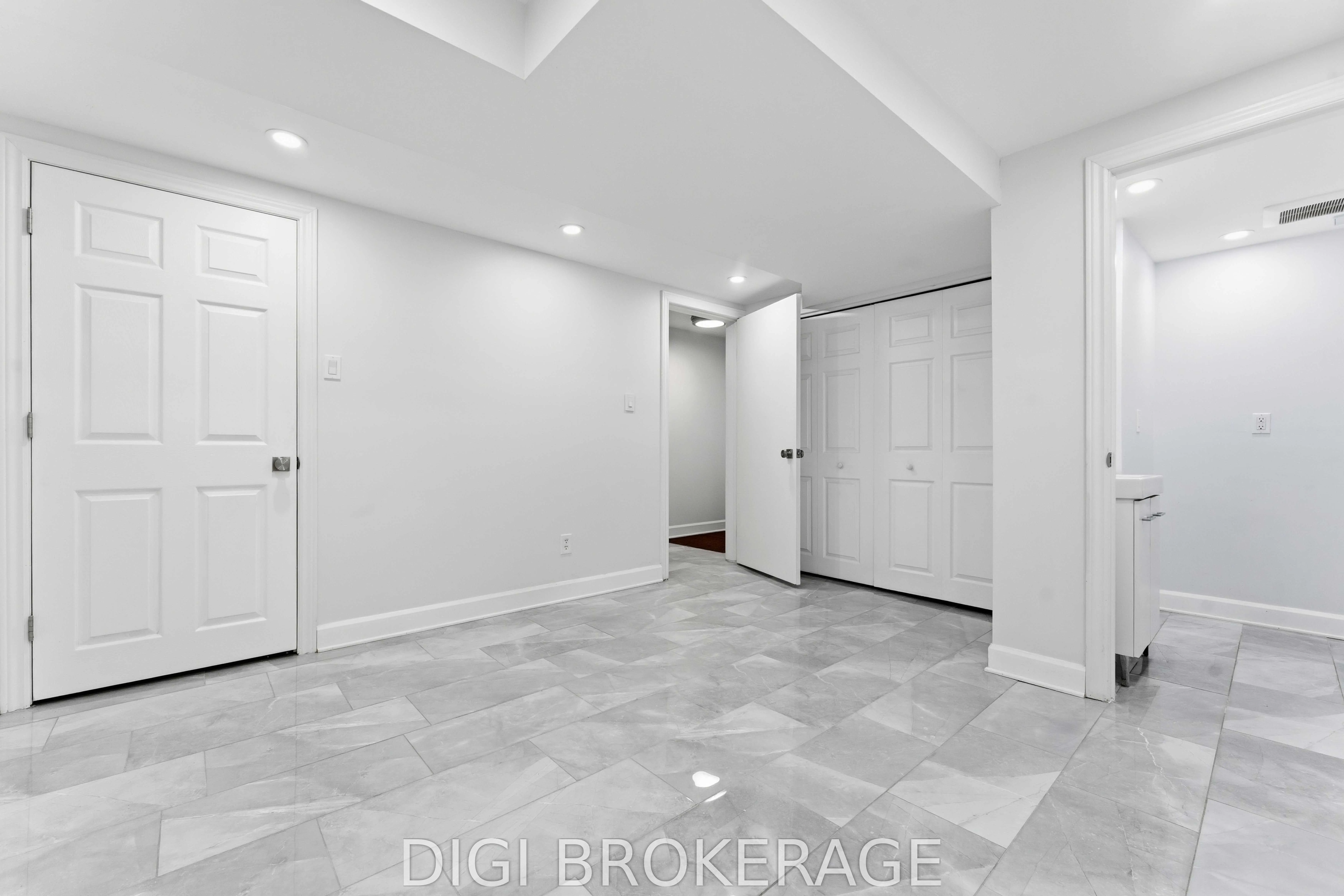 98 Gillespie Crescent