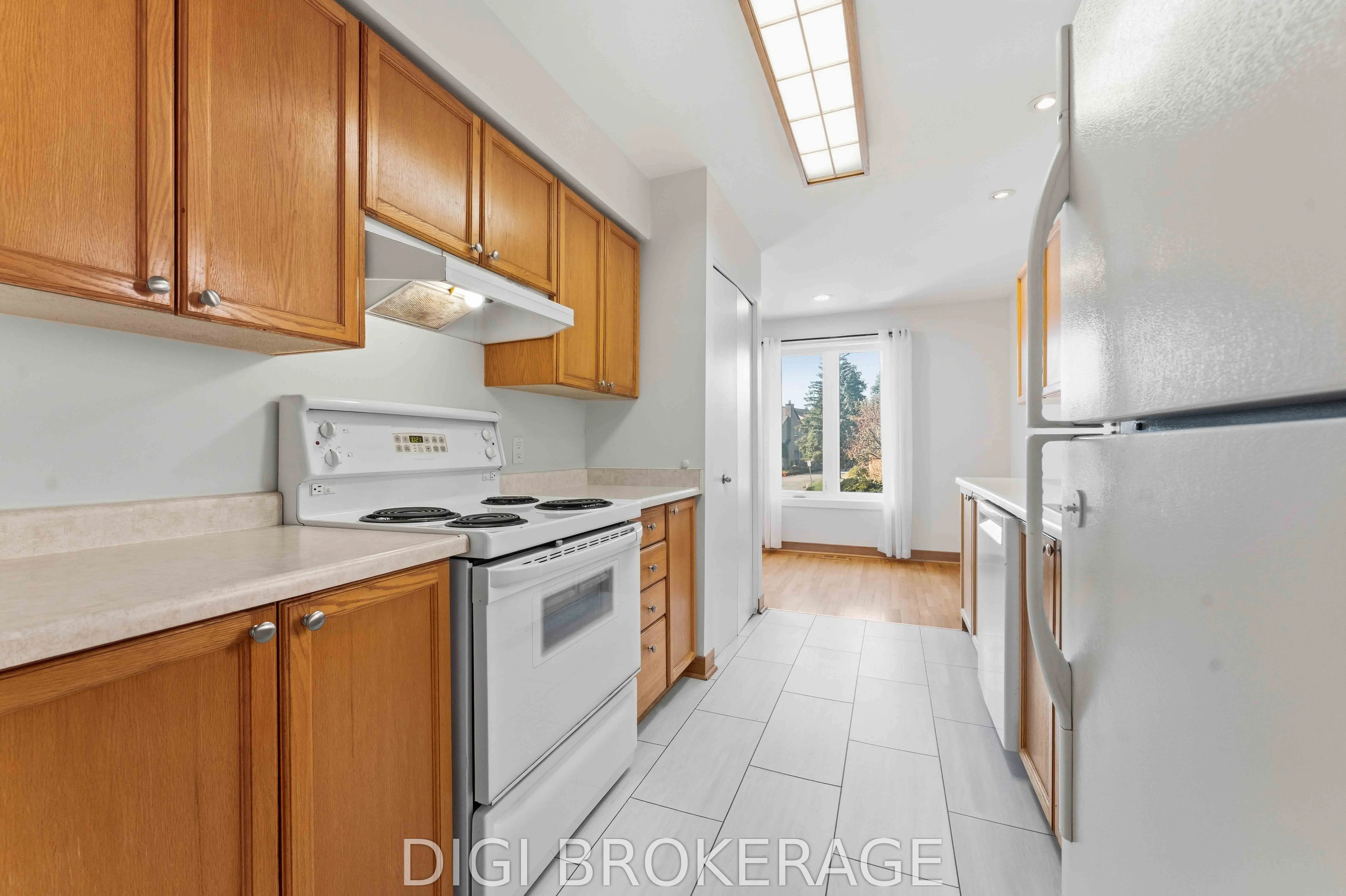 98 Gillespie Crescent