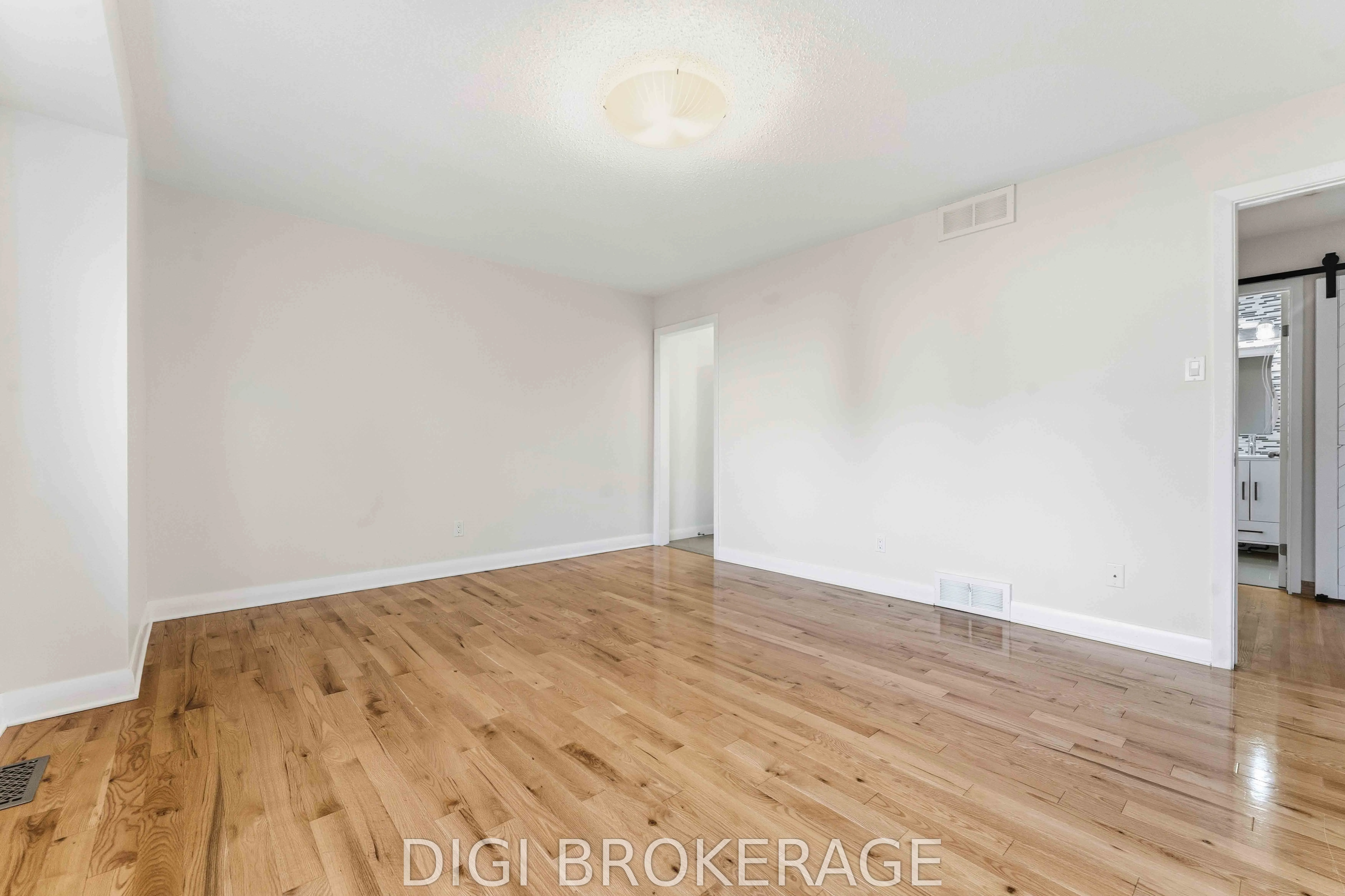98 Gillespie Crescent