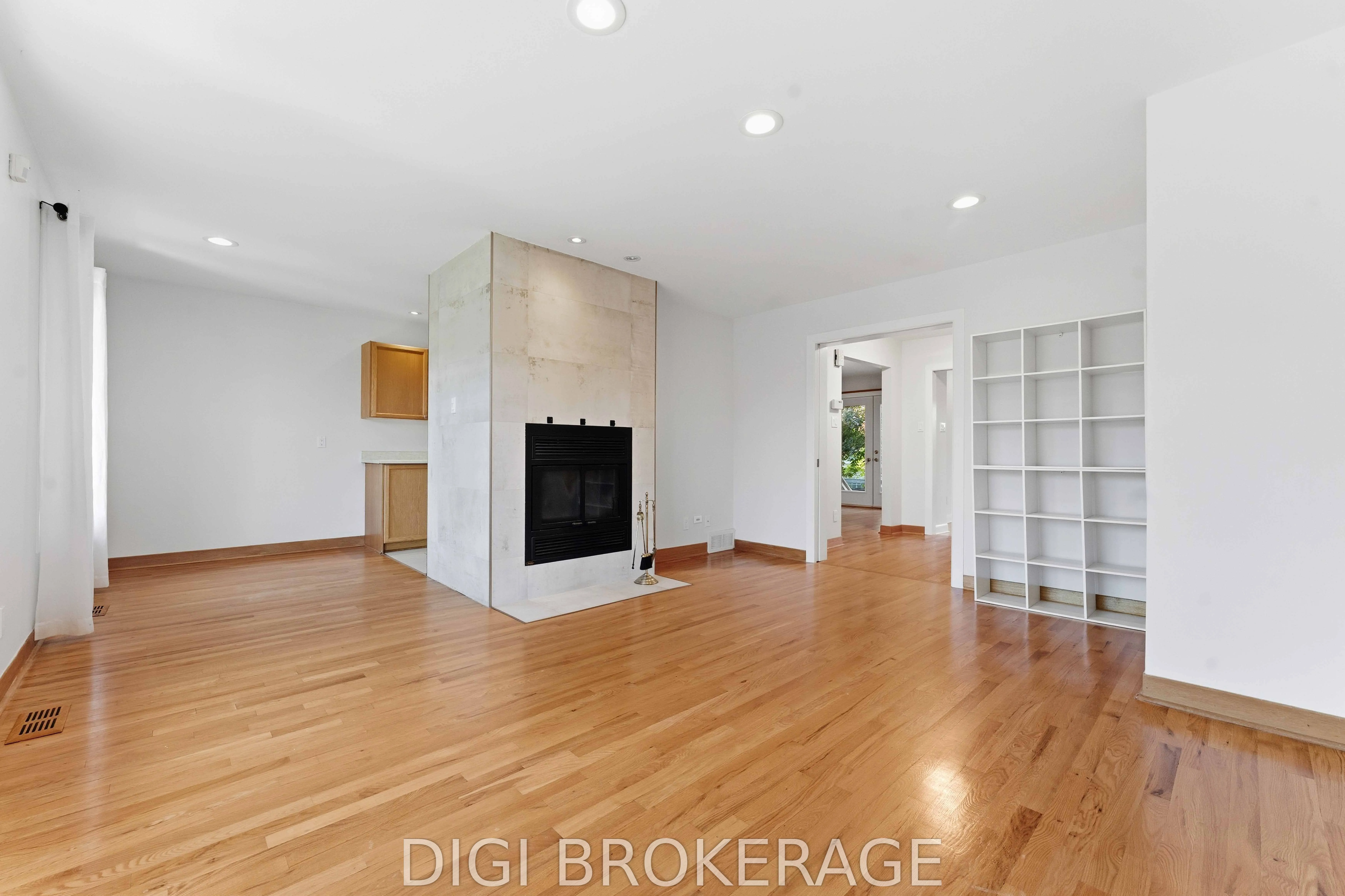 98 Gillespie Crescent