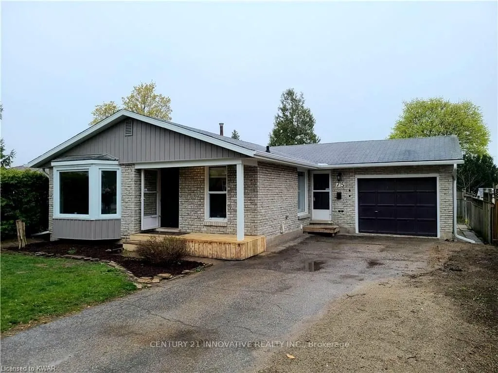 75 Pepperwood Crescent