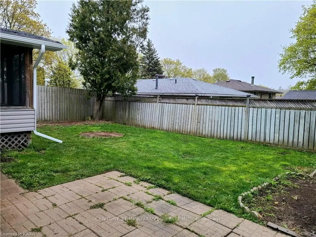 75 Pepperwood Crescent