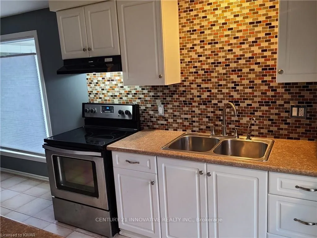 75 Pepperwood Crescent