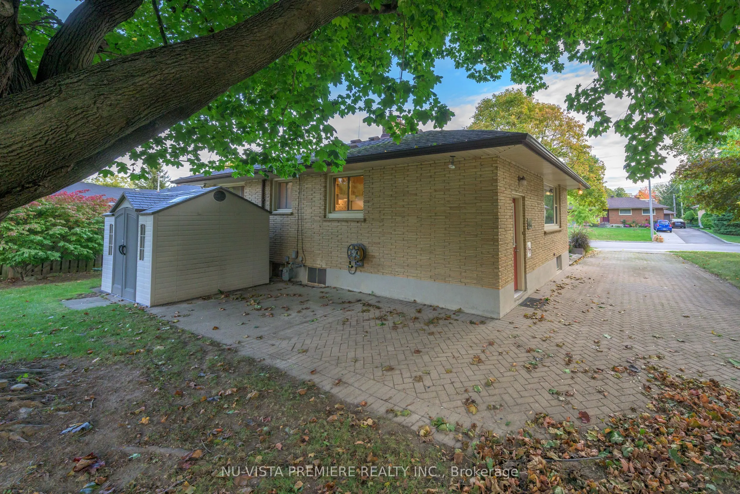193 King Edward Avenue
